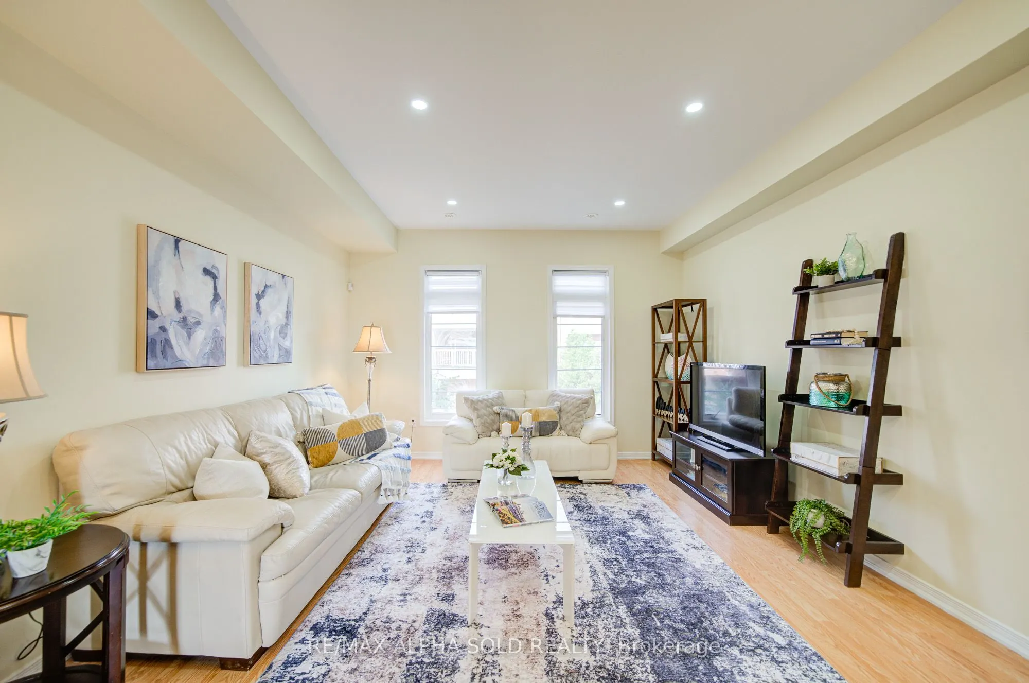 43 Beehive Lane