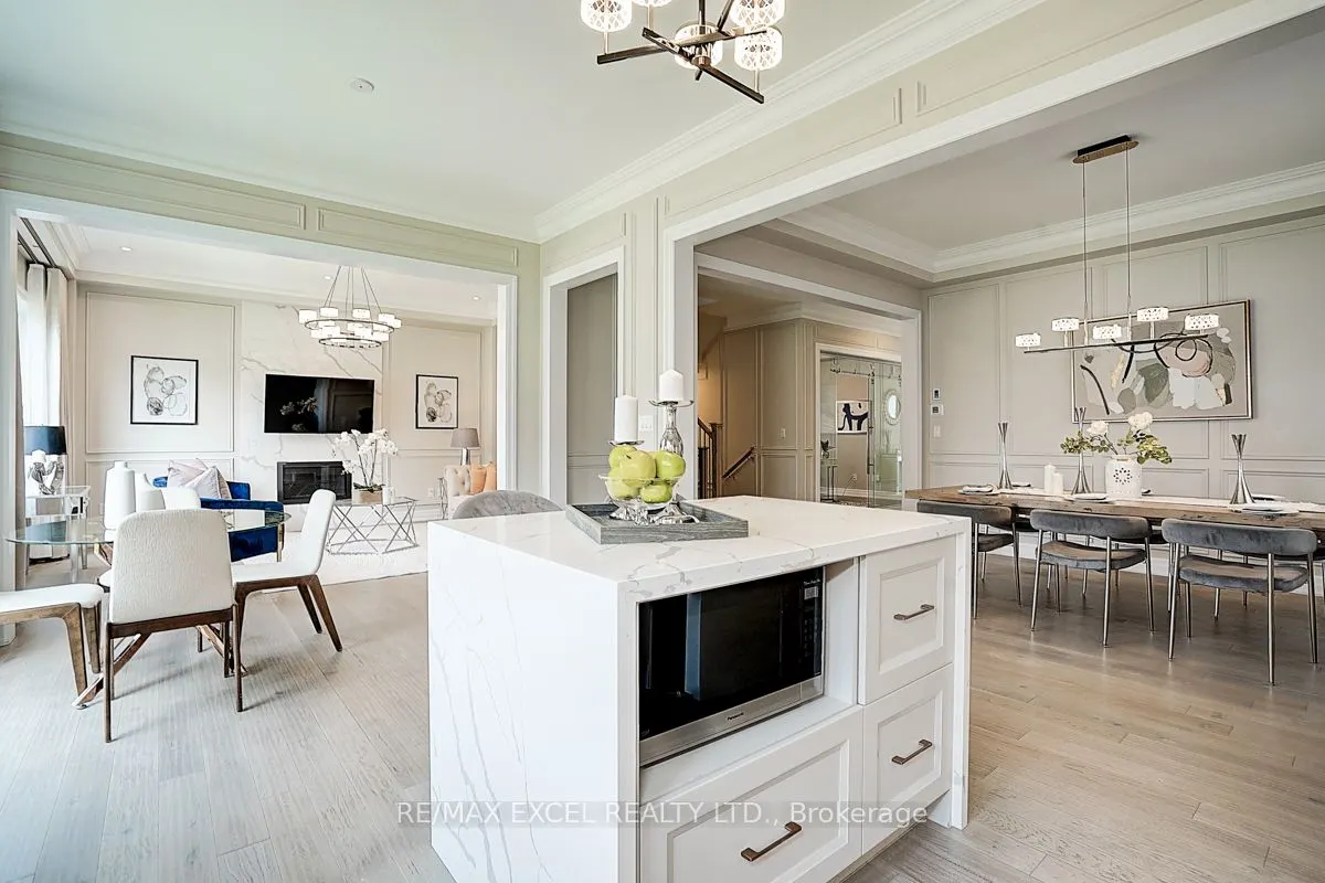 137 Pine Hill Crescent