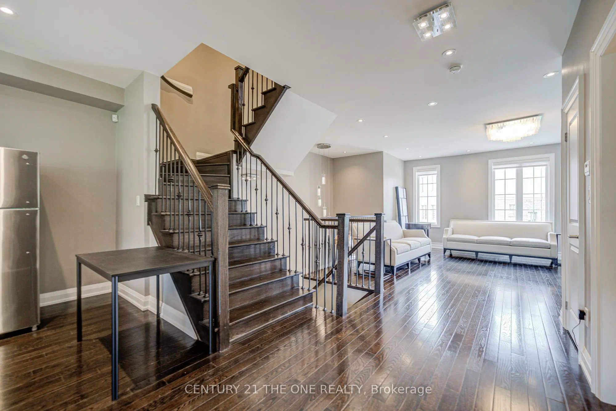 71 Plowman Lane