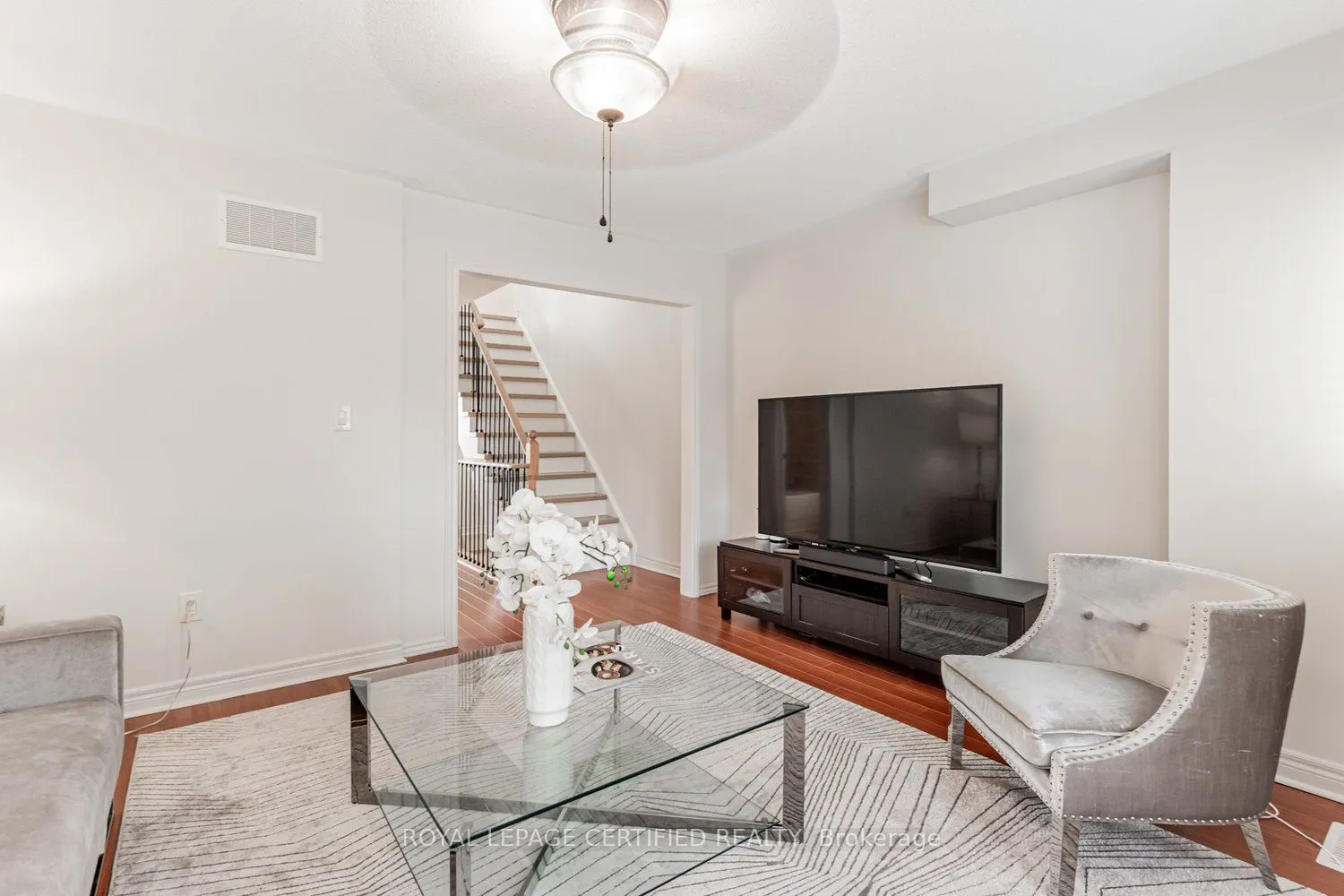 483 White's Hill Avenue