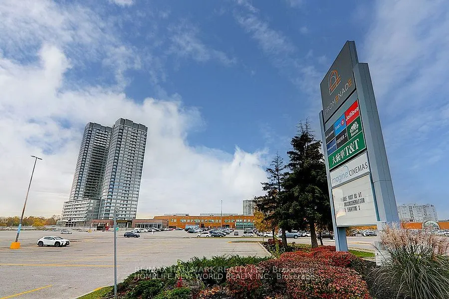 50 UPPER MALL Way, #B526