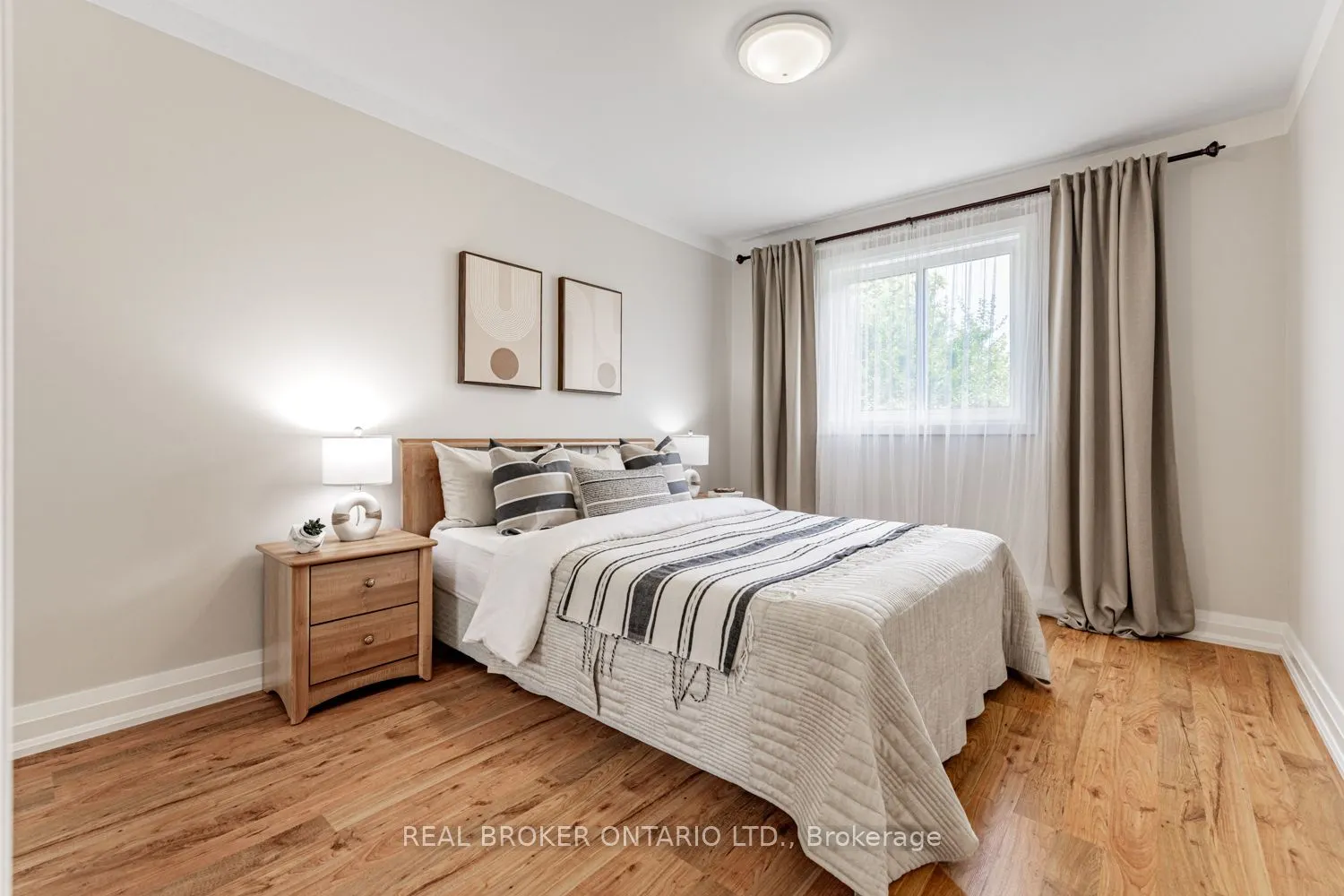 57 Glenmanor Way