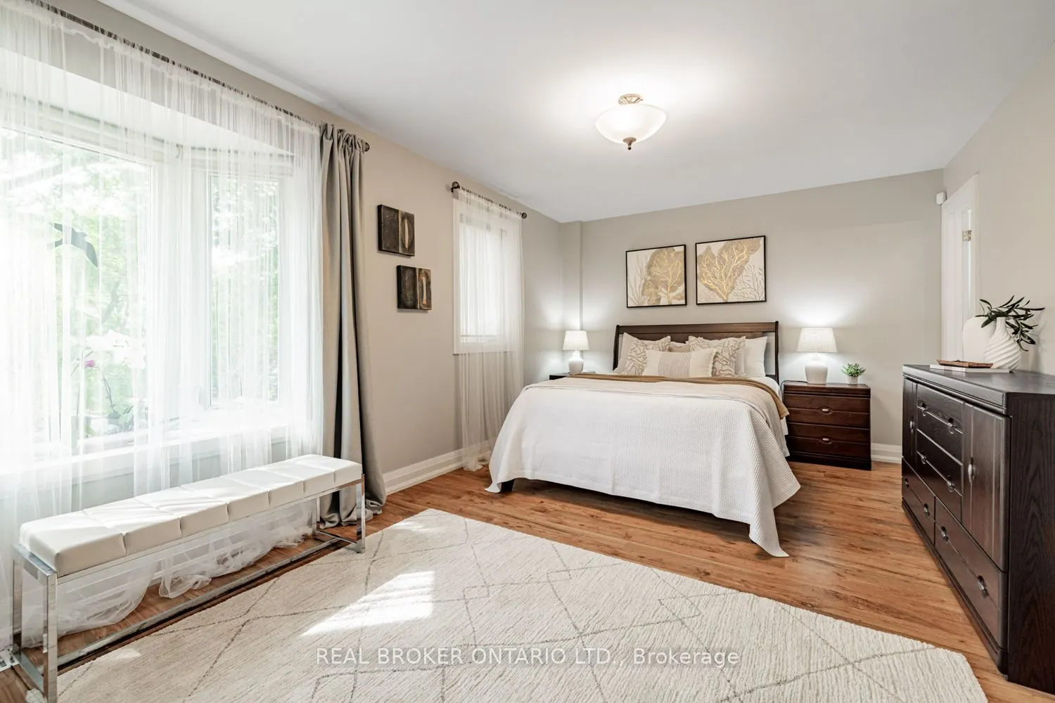 57 Glenmanor Way