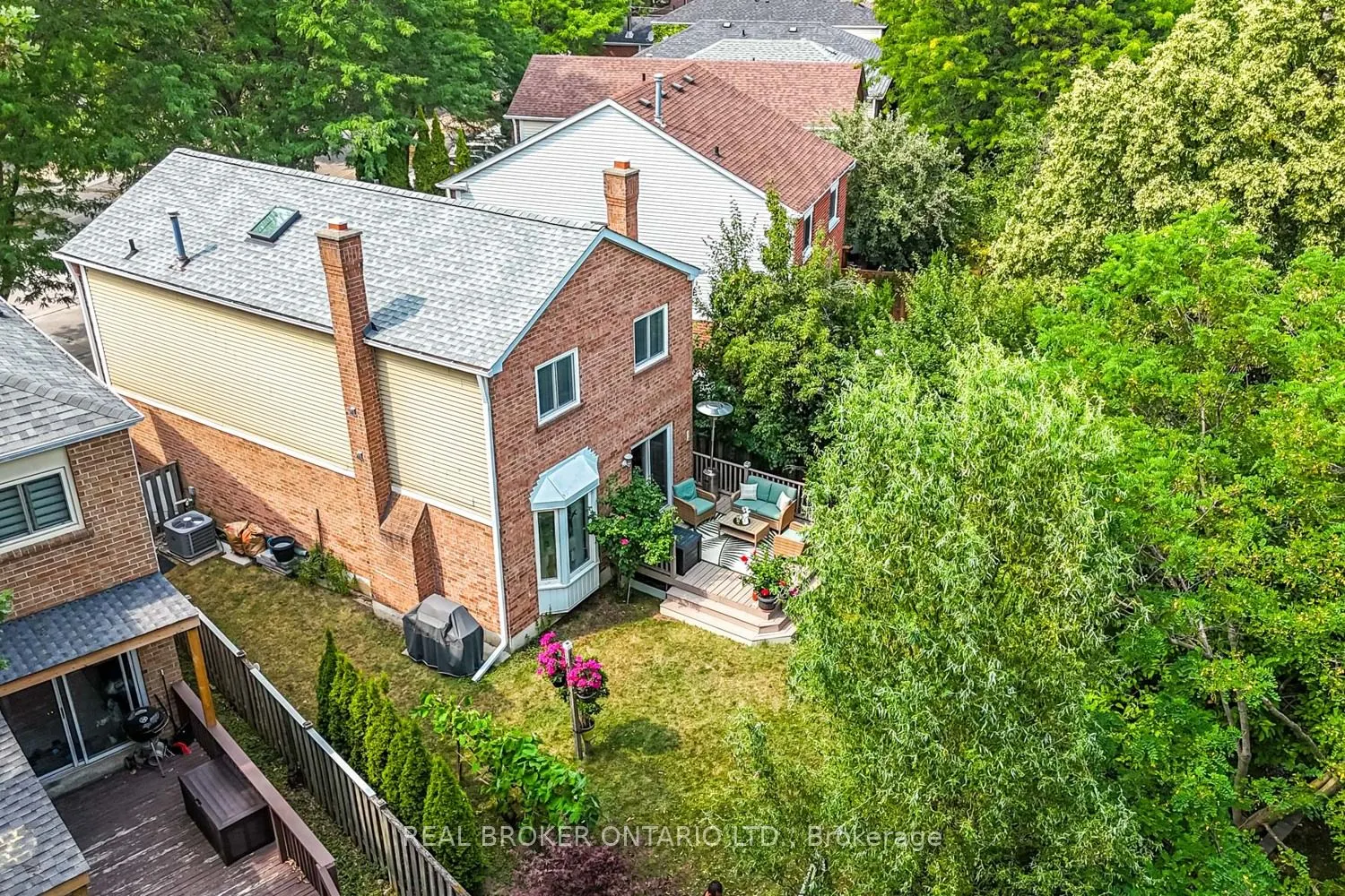 57 Glenmanor Way