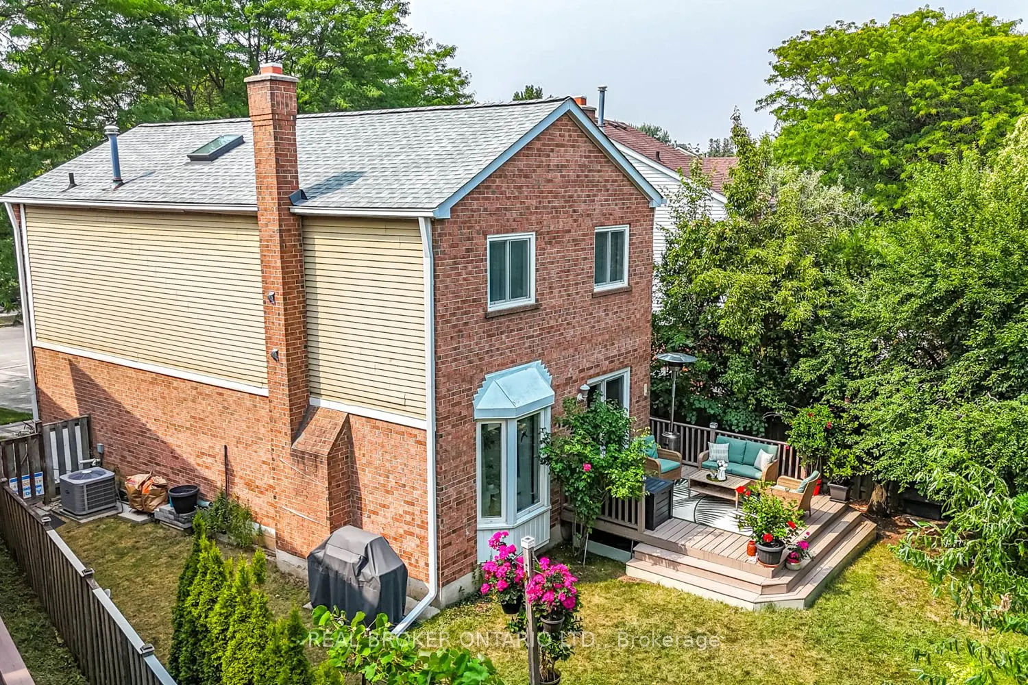 57 Glenmanor Way