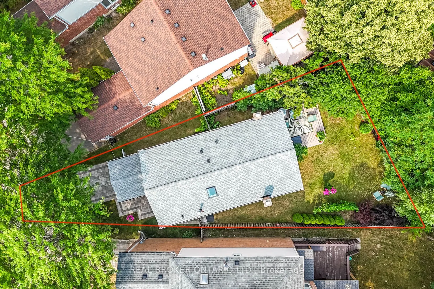 57 Glenmanor Way