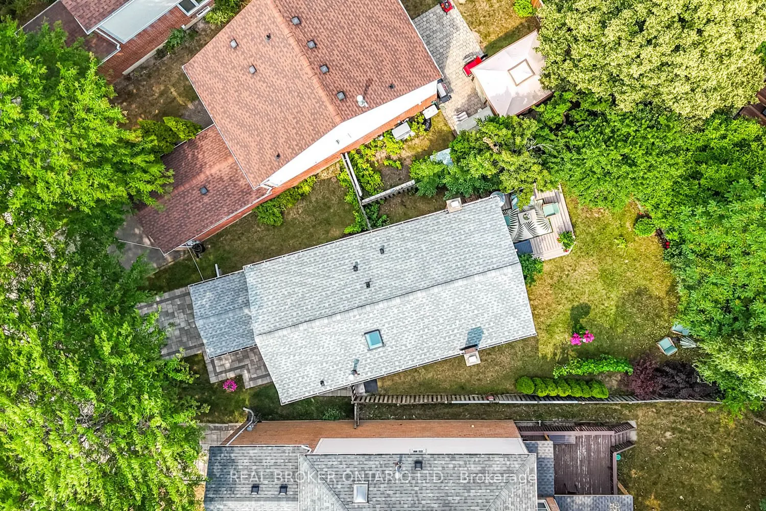 57 Glenmanor Way