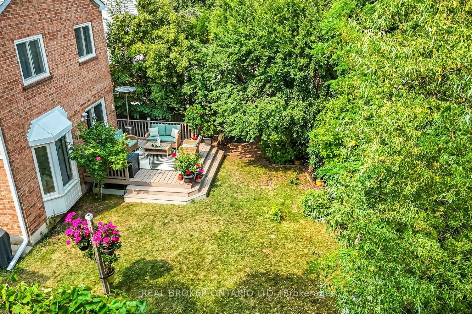 57 Glenmanor Way