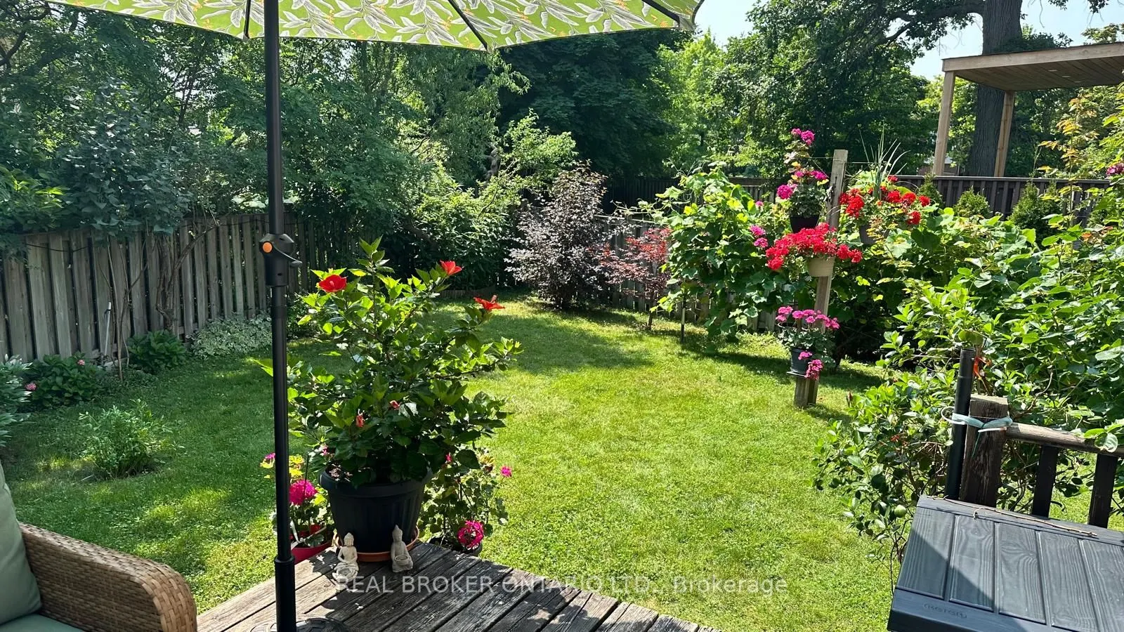 57 Glenmanor Way