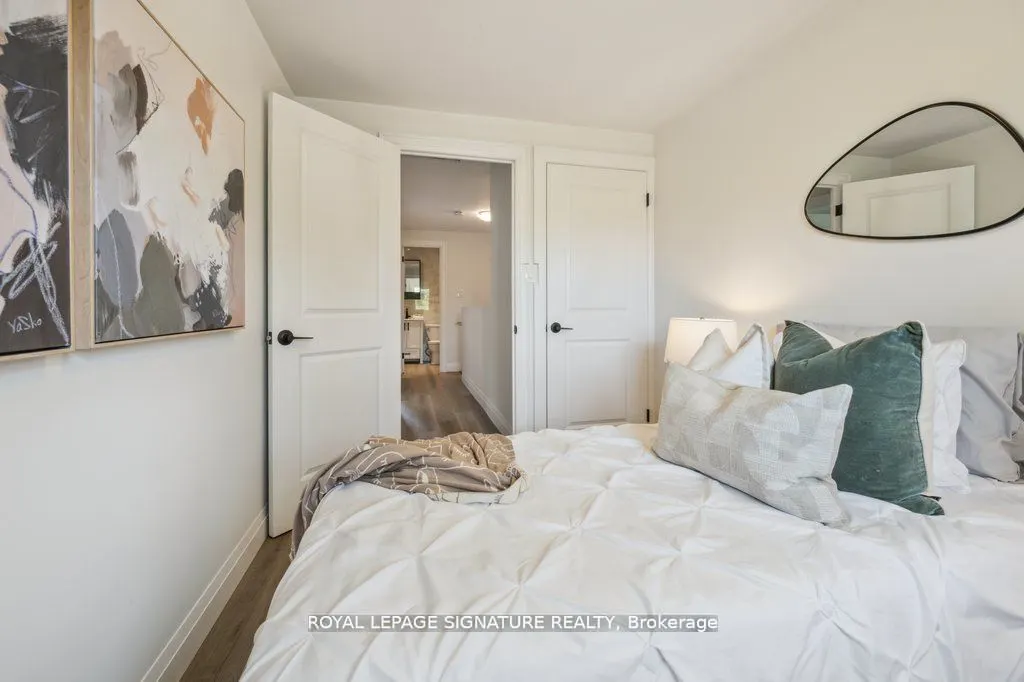 1856 John Street, #06