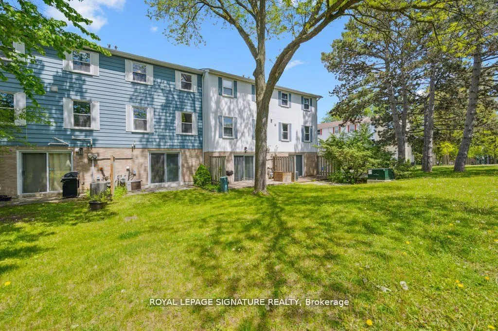 1856 John Street, #06