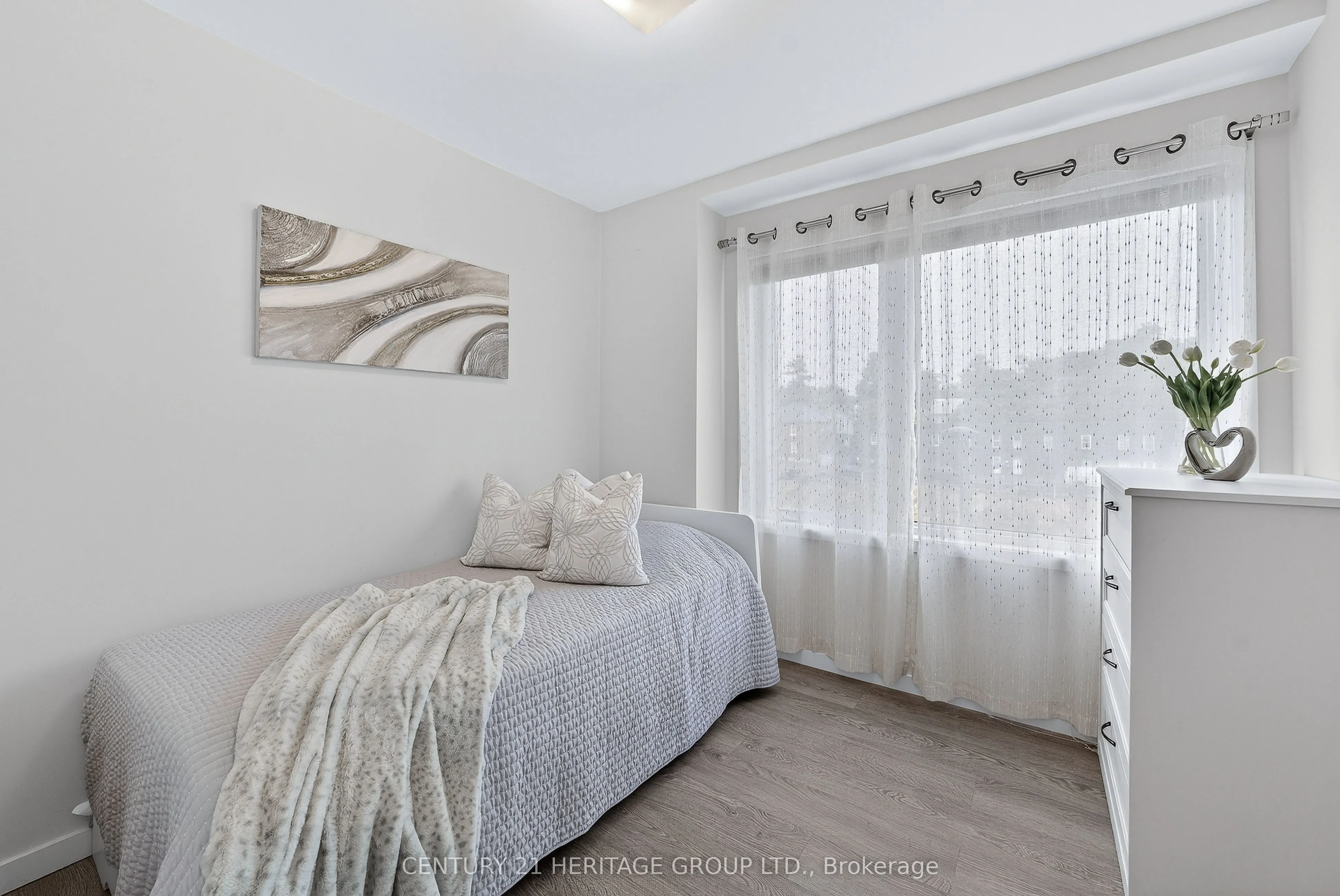 200 Alex Gardner Circle, #27