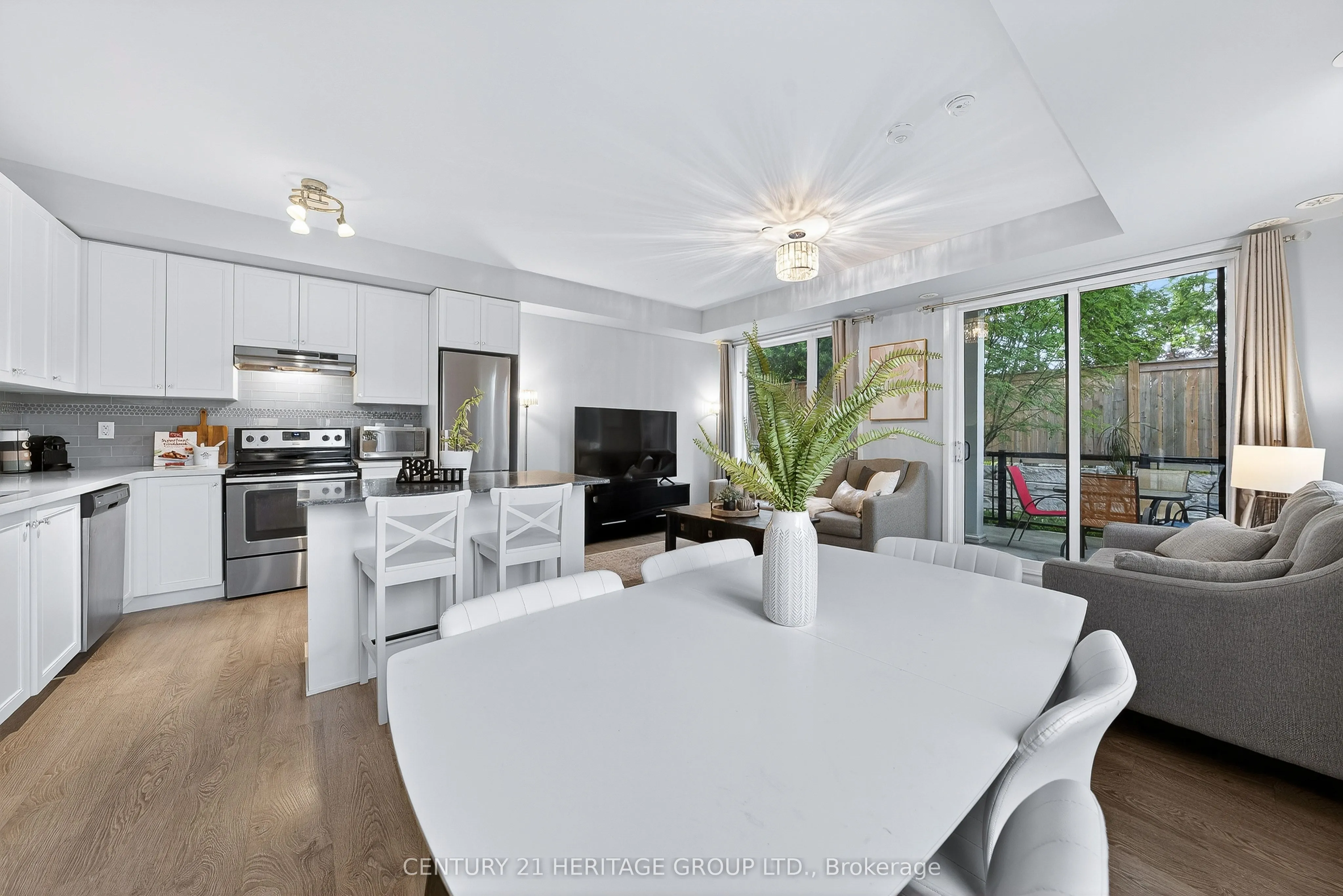 200 Alex Gardner Circle, #27