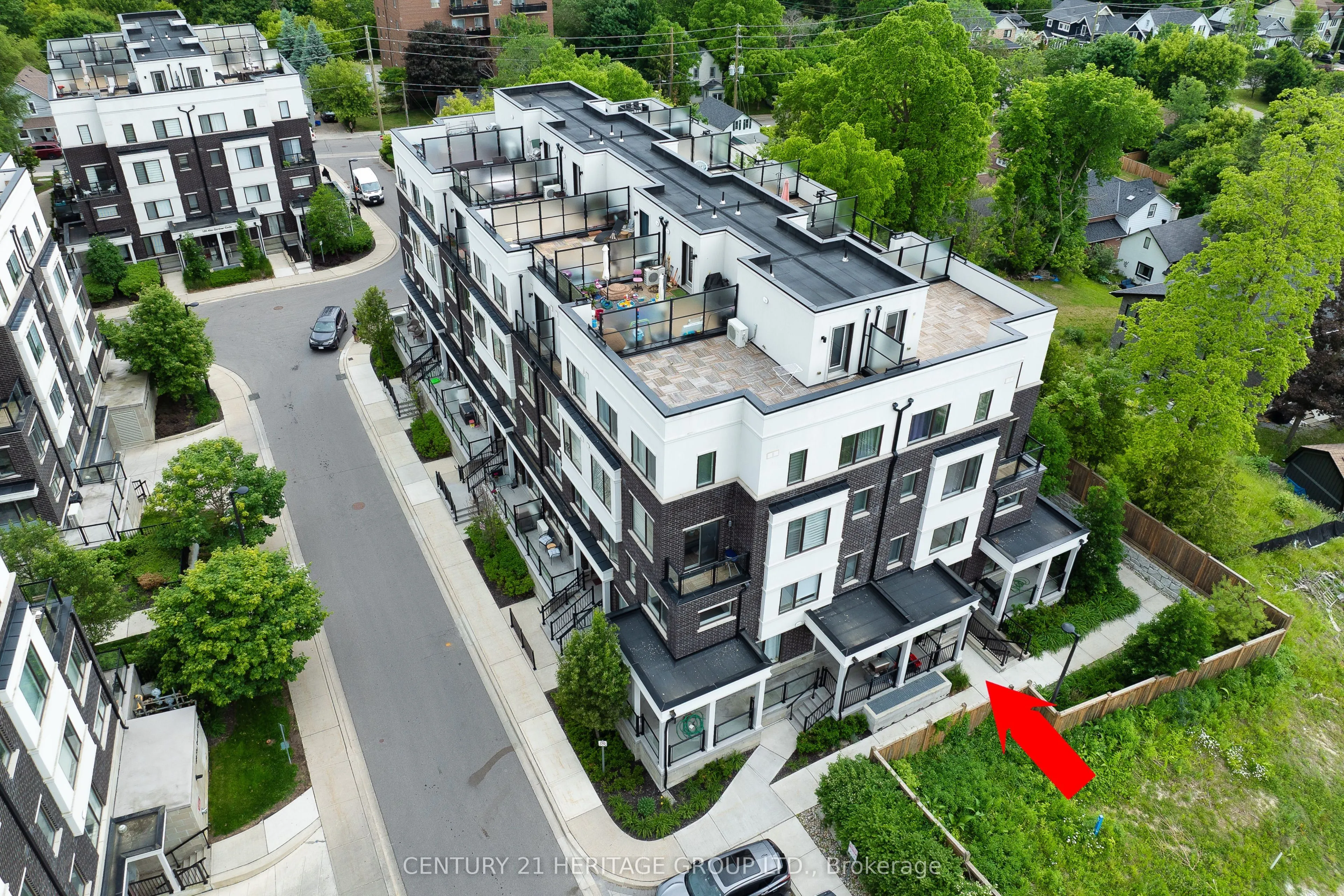 200 Alex Gardner Circle, #27