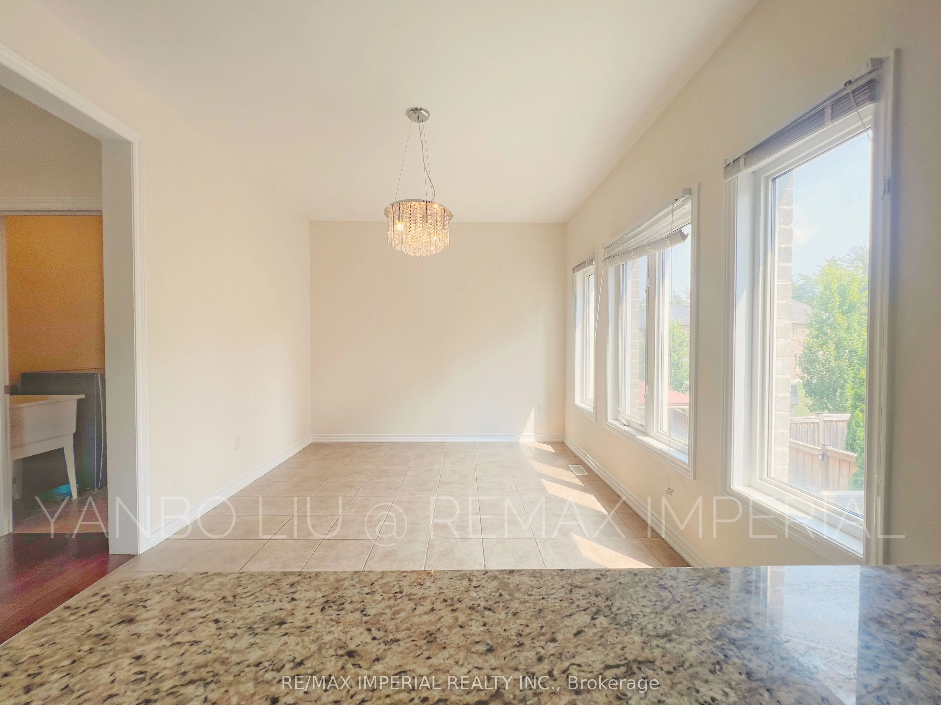 155 Art West Avenue