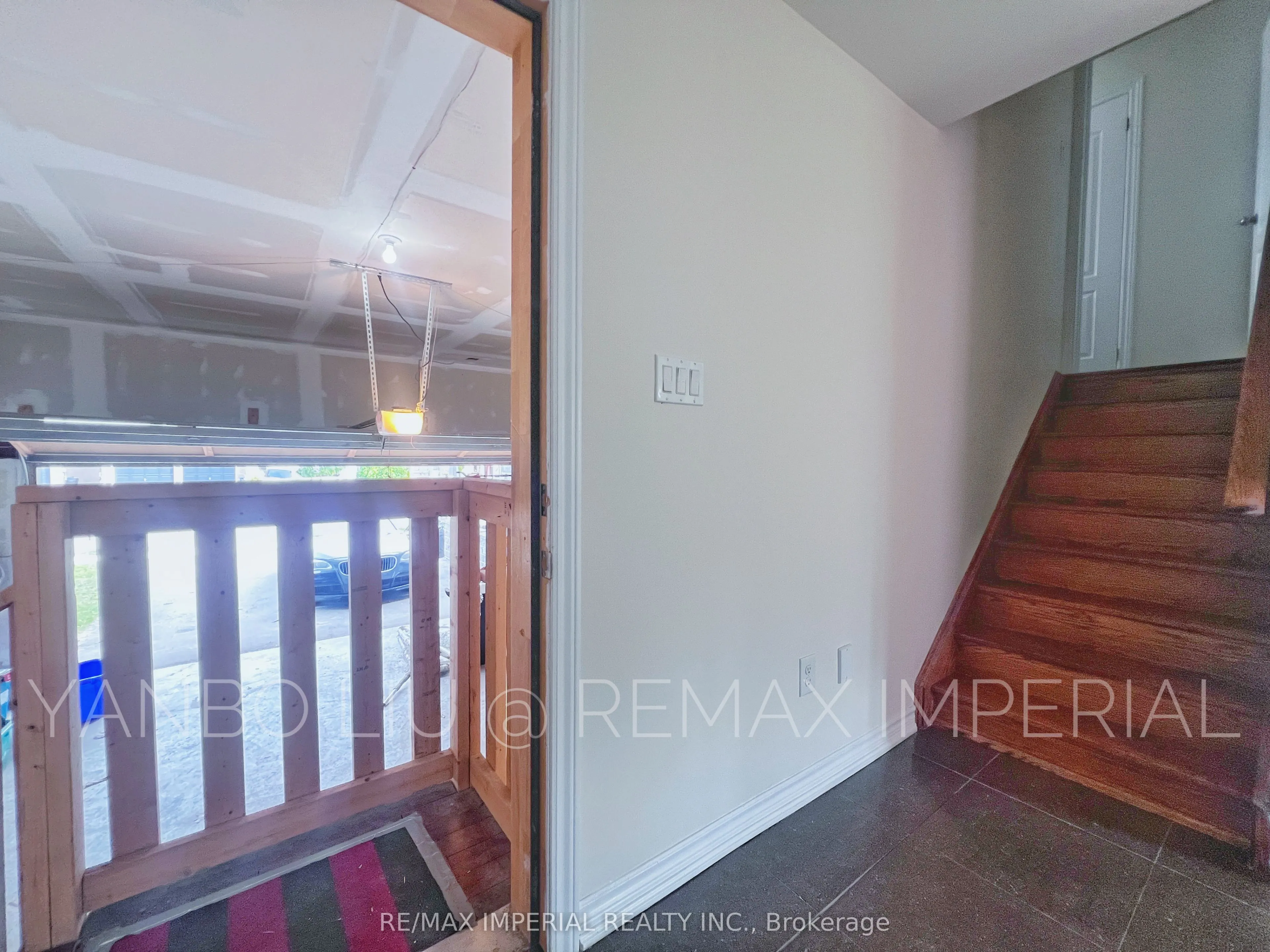 155 Art West Avenue