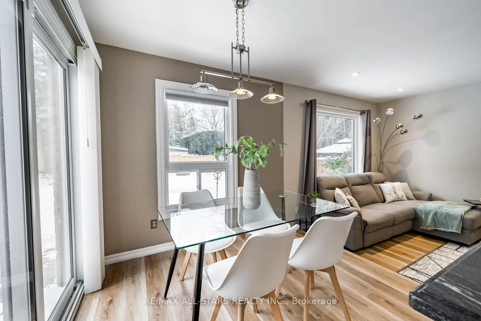 155 Willow Lane