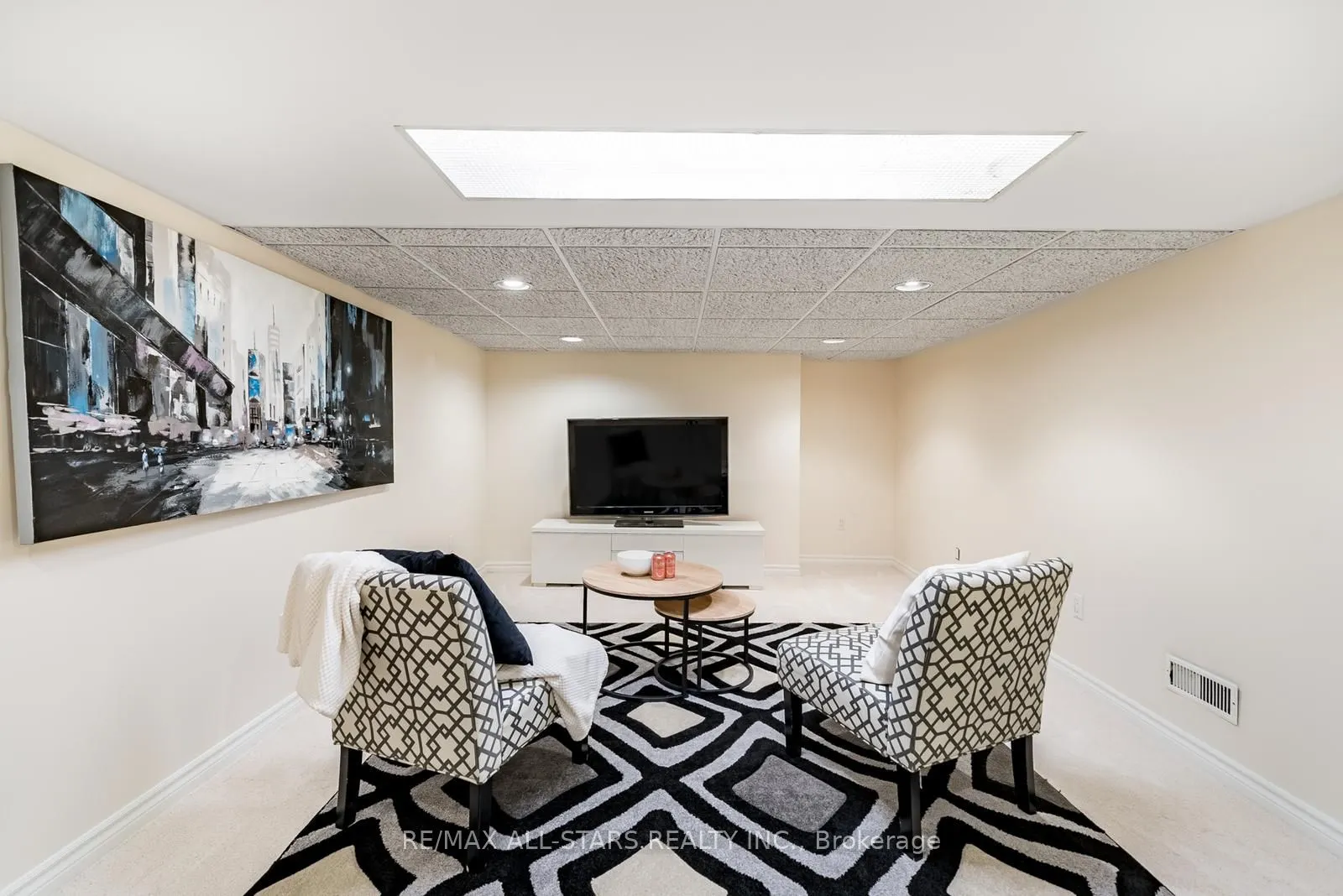 155 Willow Lane
