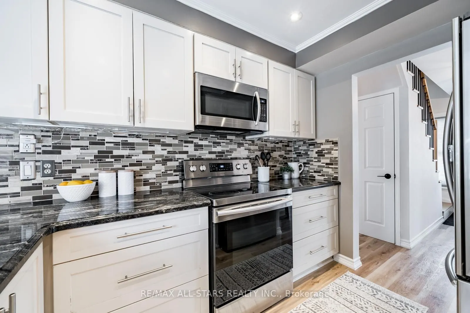 155 Willow Lane