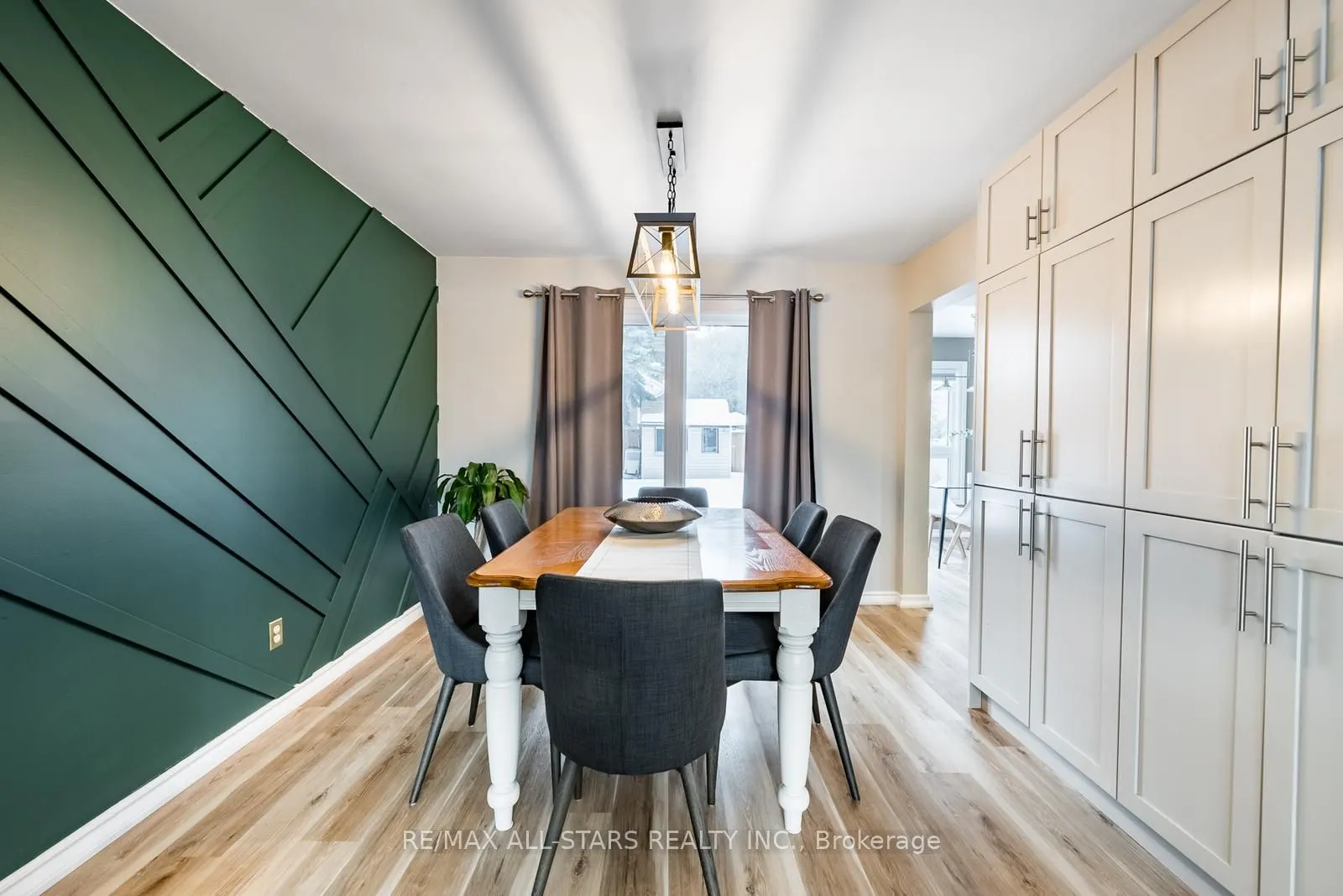 155 Willow Lane