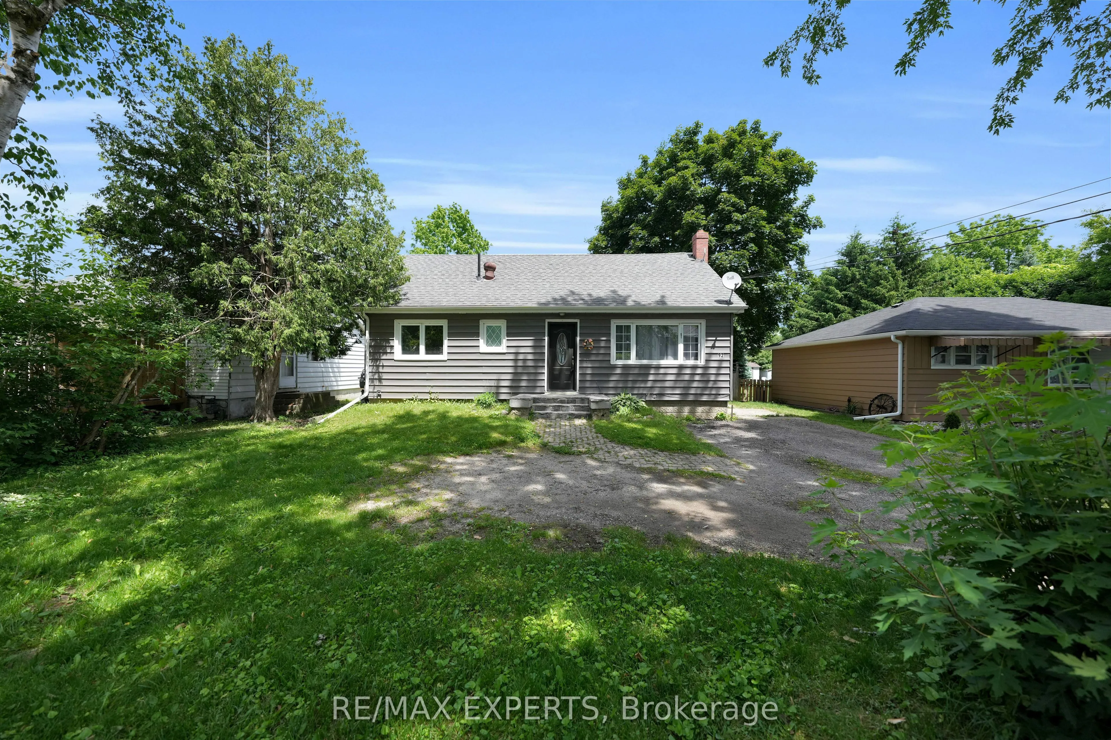 92 Tupper Street W, #Main