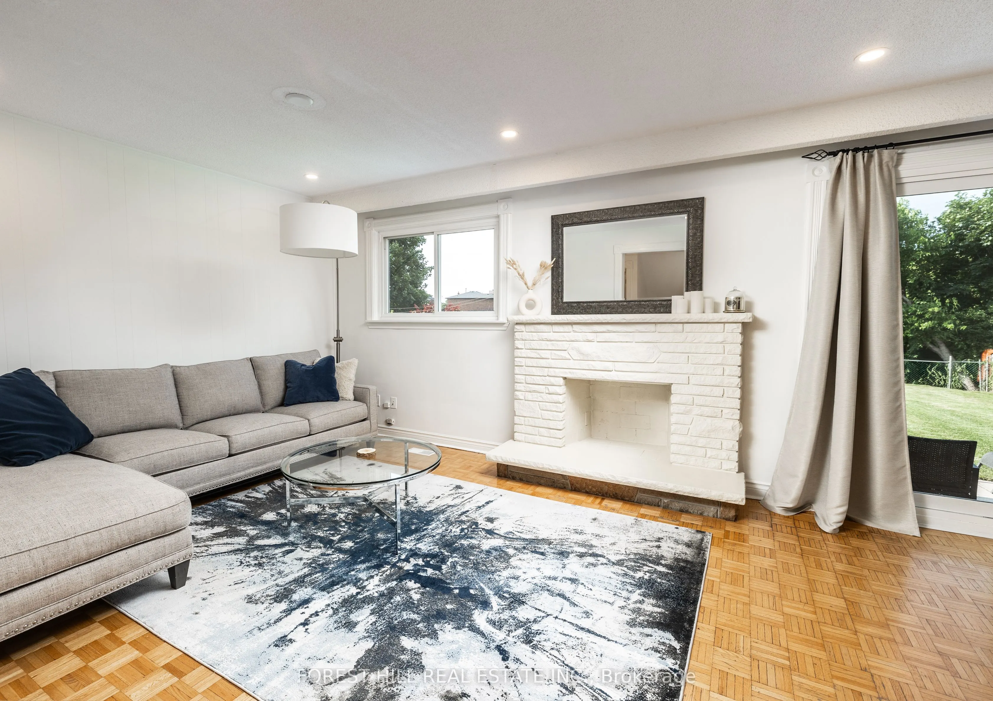 596 Woodbridge Avenue, #Lower