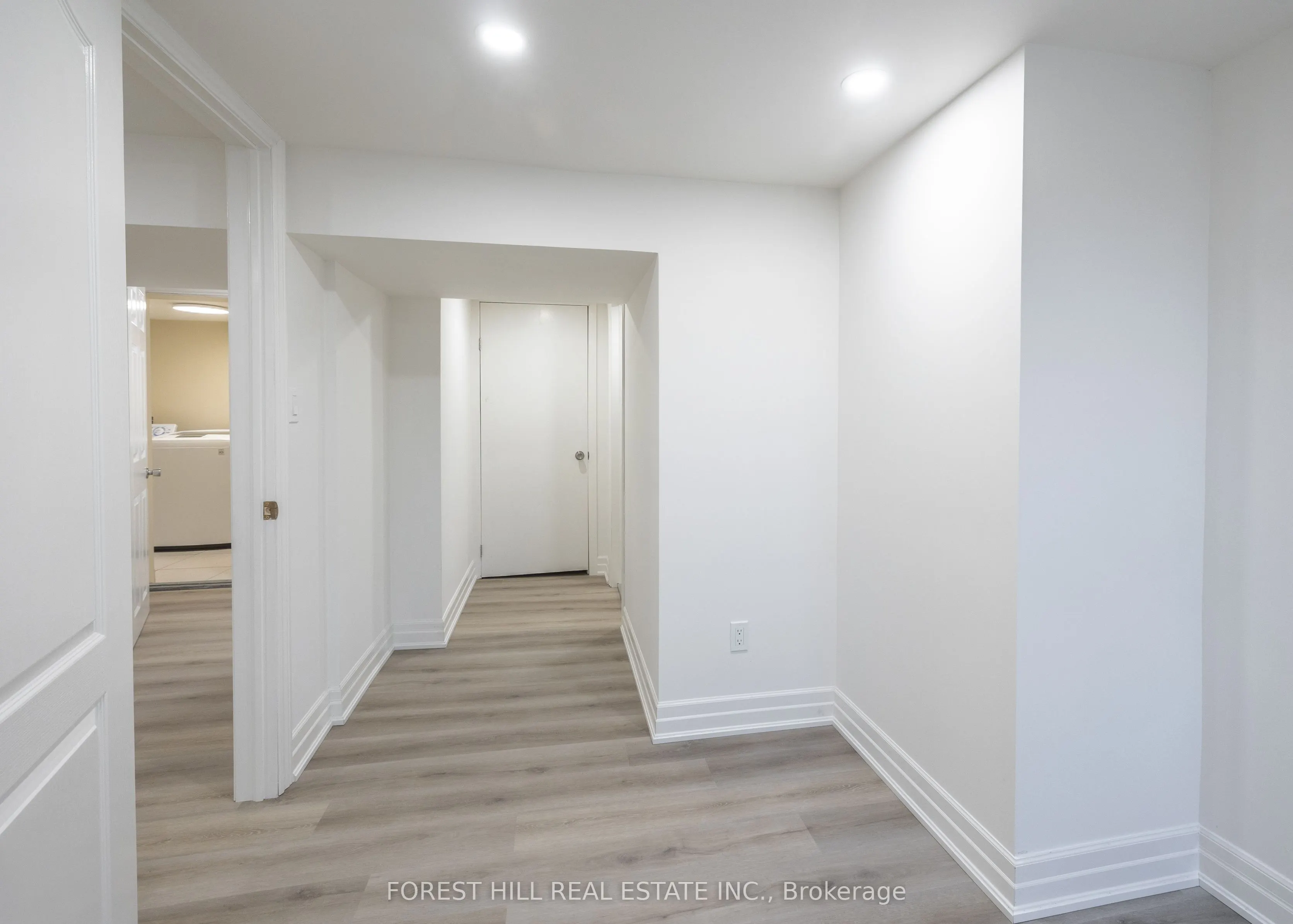 596 Woodbridge Avenue, #Lower