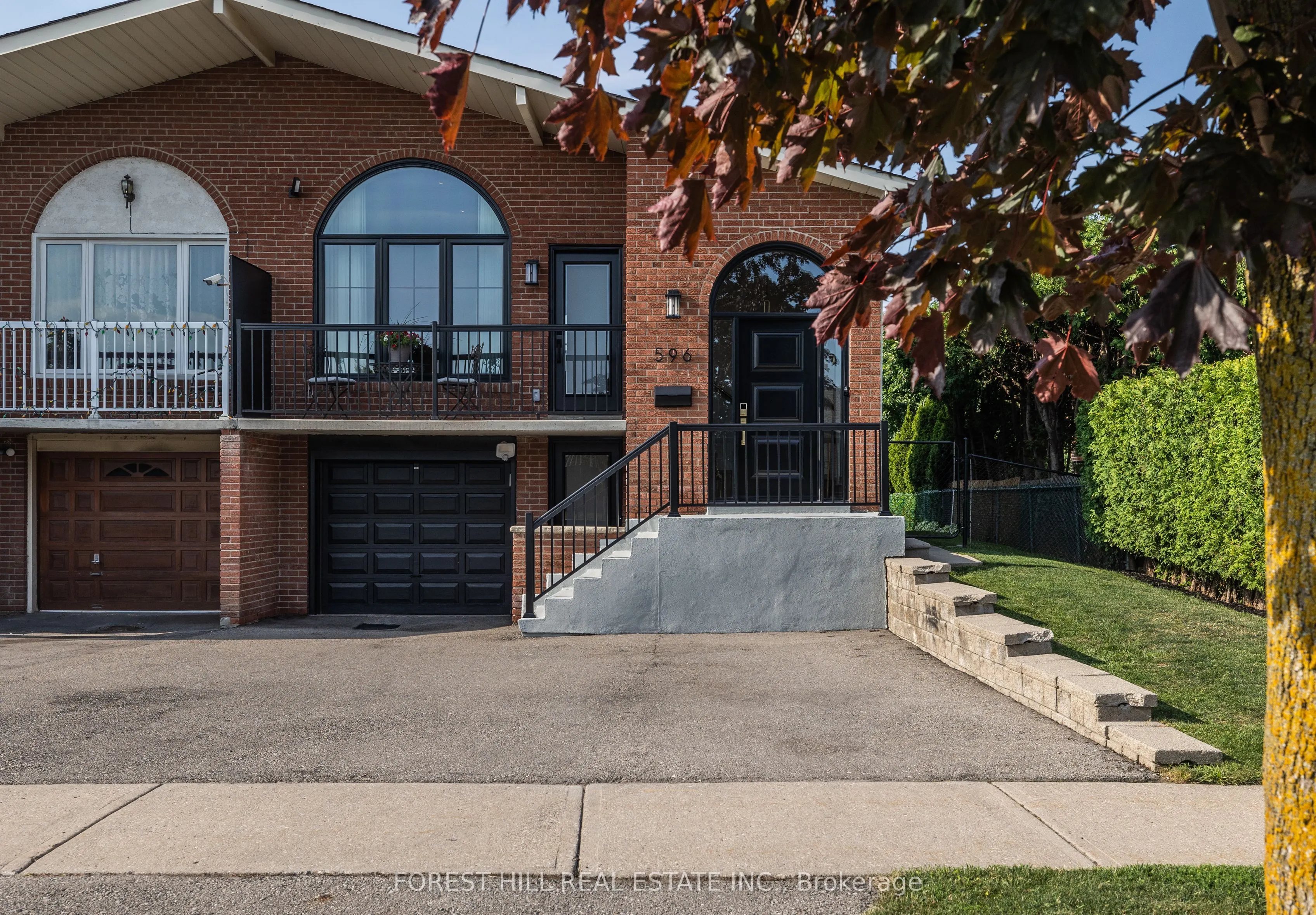 596 Woodbridge Avenue, #Lower