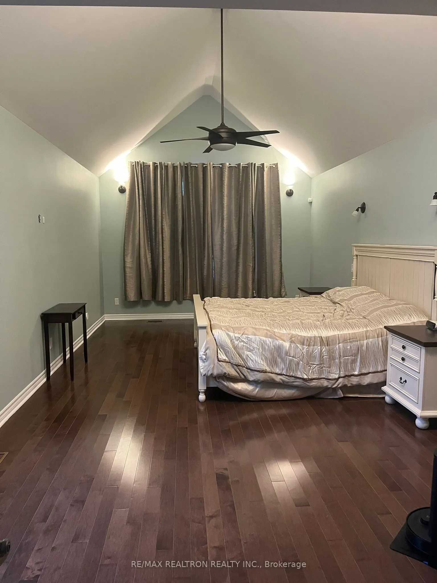 6 Joanna Crescent