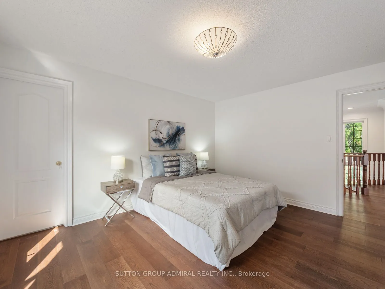 8 Tivoli Avenue