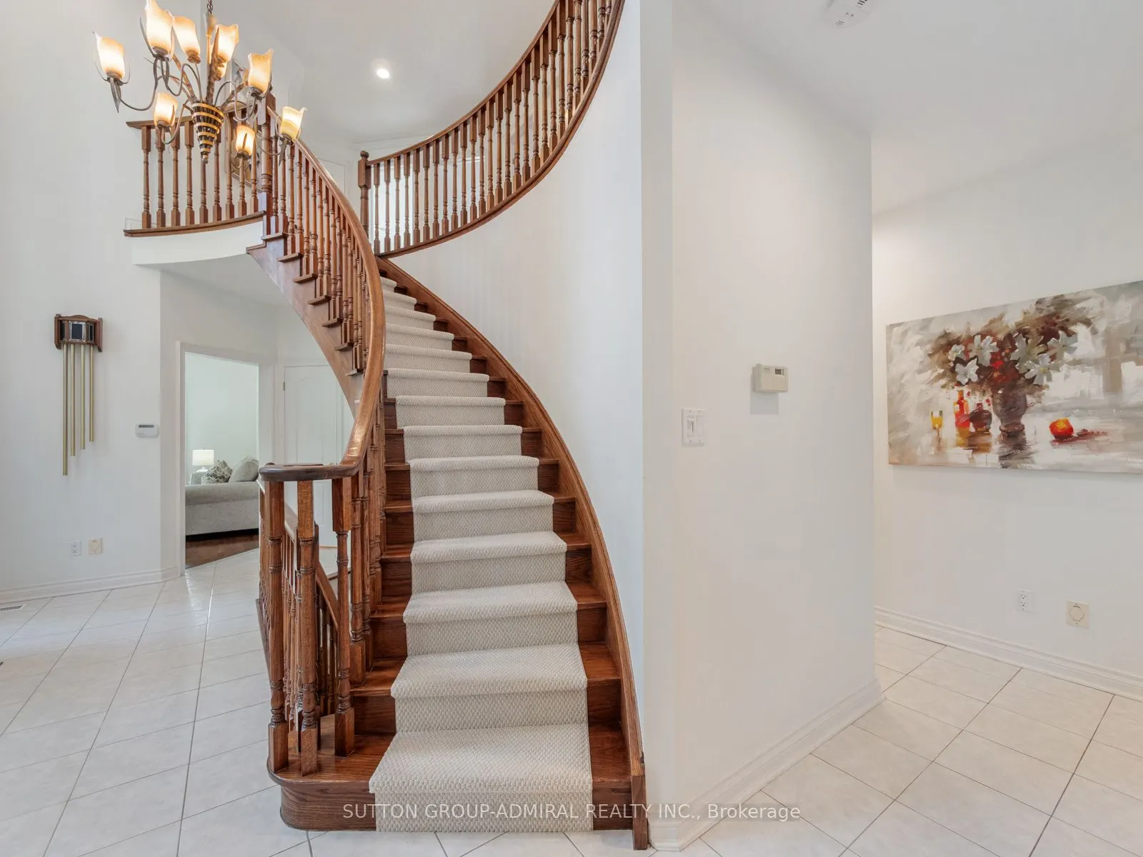 8 Tivoli Avenue