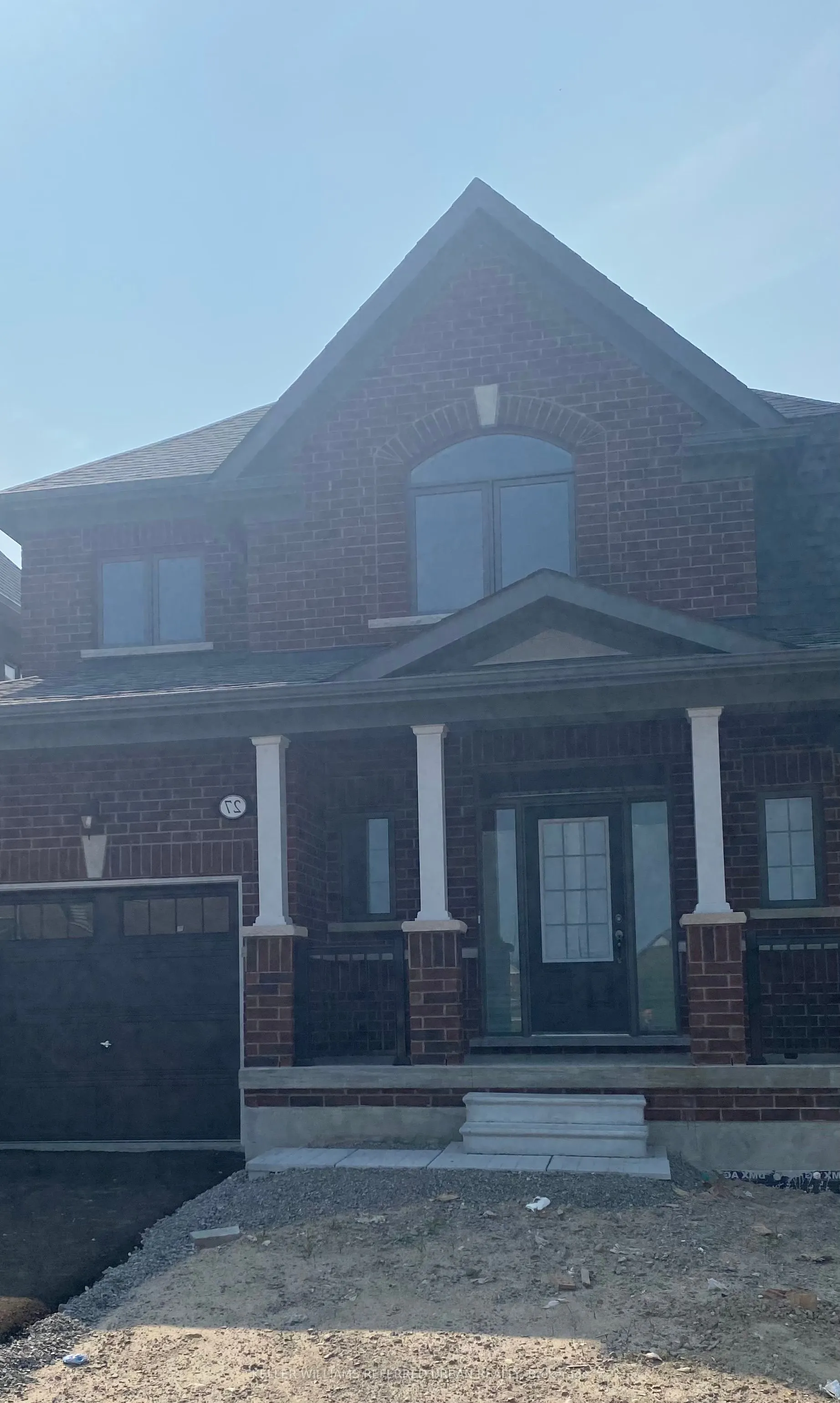 27 Lawrence D. Pridham Avenue