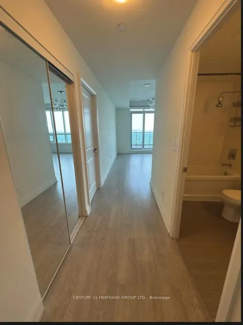 7171 Yonge Street, #PH102