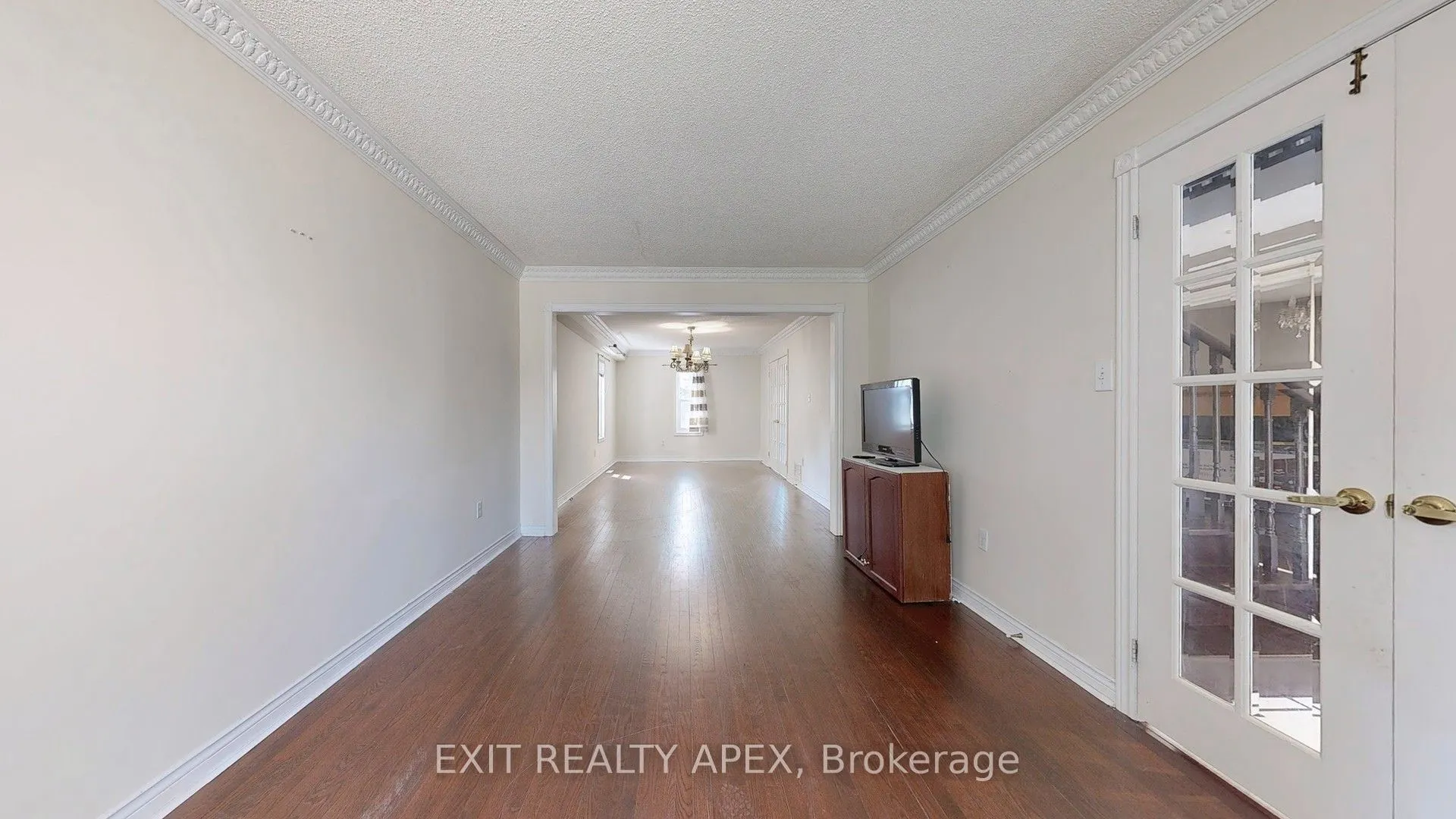 143 Veneto Dr Upper Drive