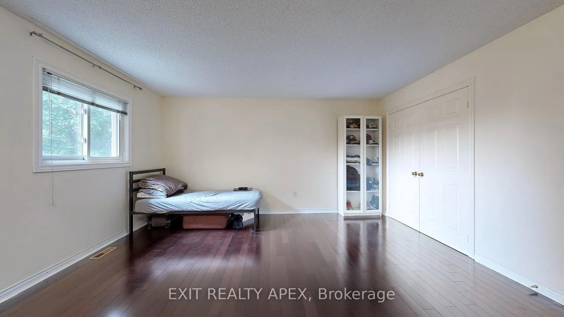 143 Veneto Dr Upper Drive