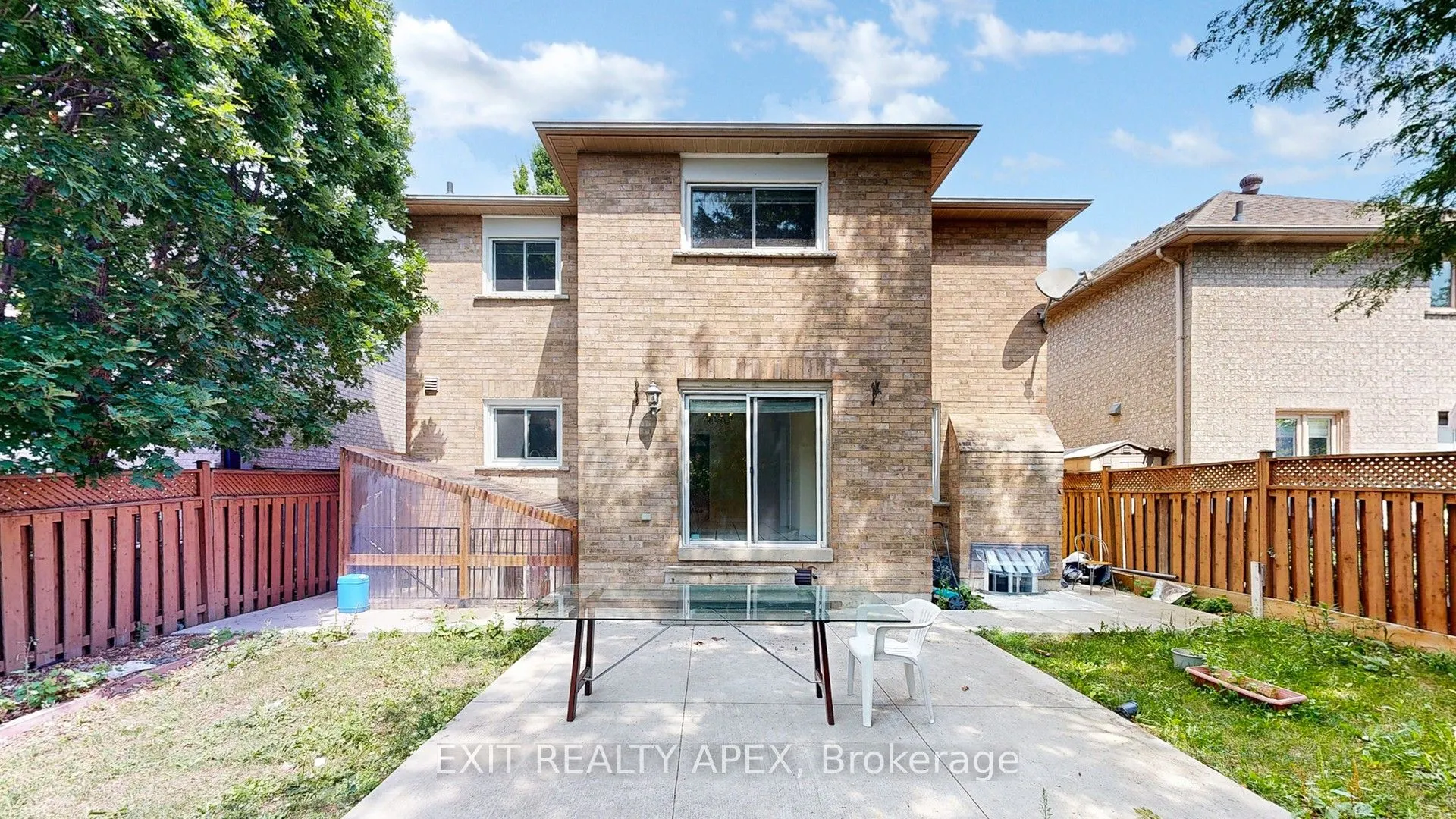 143 Veneto Dr Upper Drive
