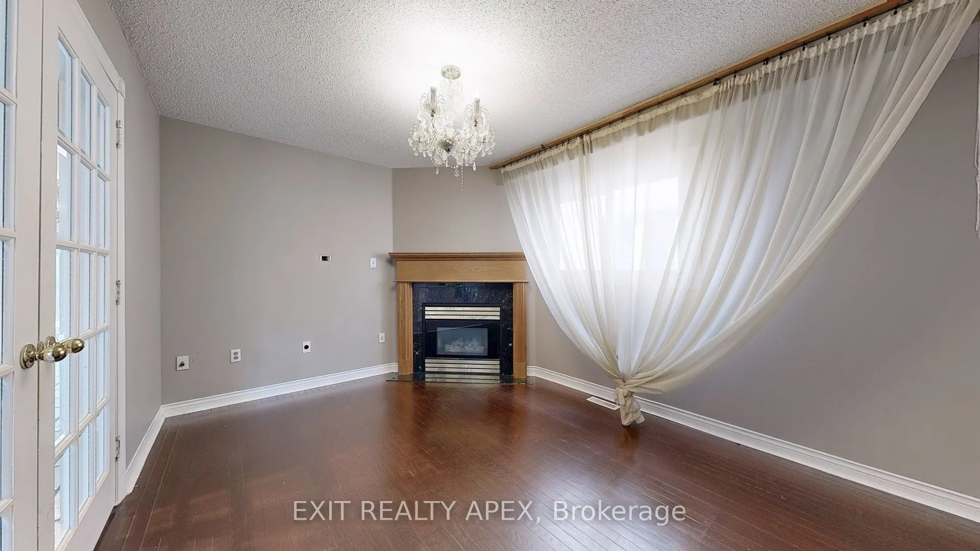 143 Veneto Dr Upper Drive