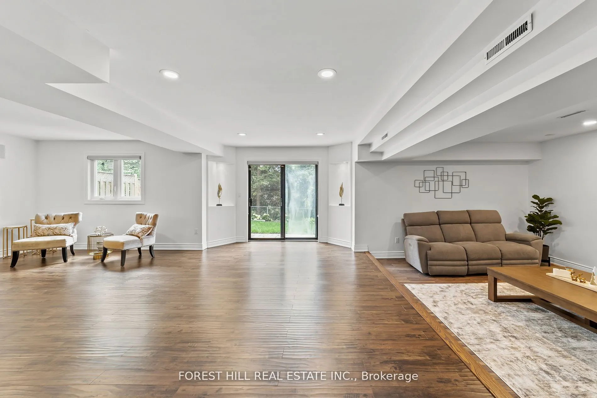 107 Old Surrey Lane
