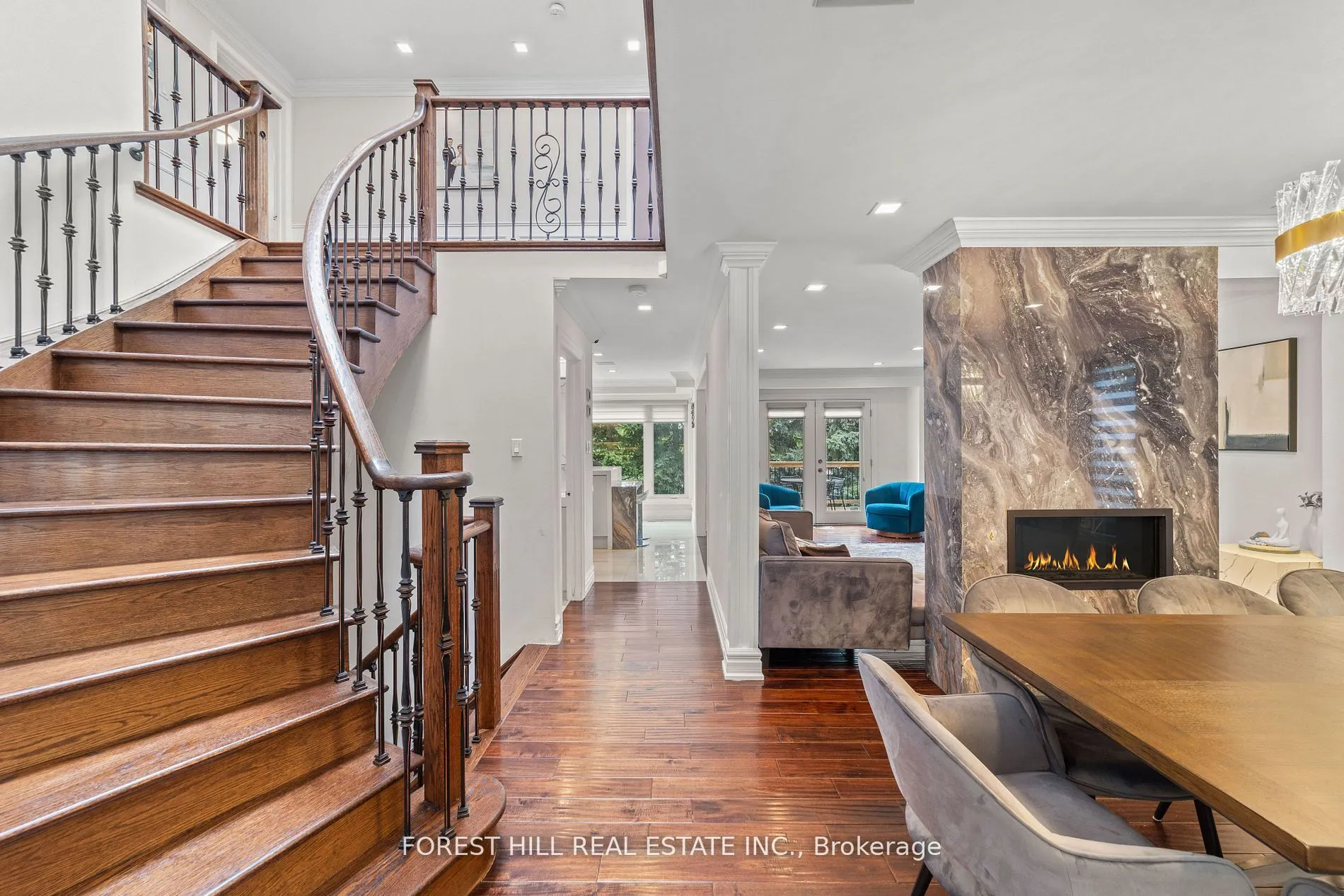 107 Old Surrey Lane