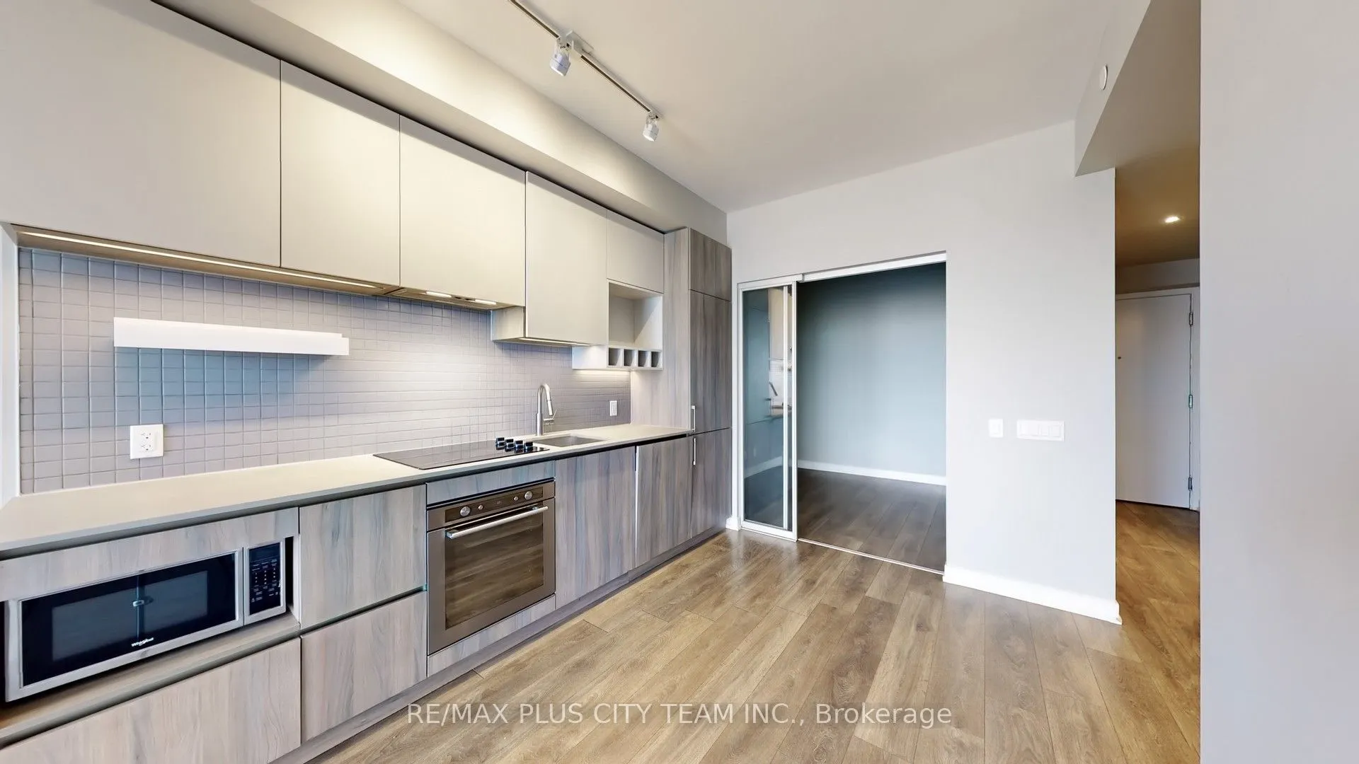 950 Portage Parkway, #4215