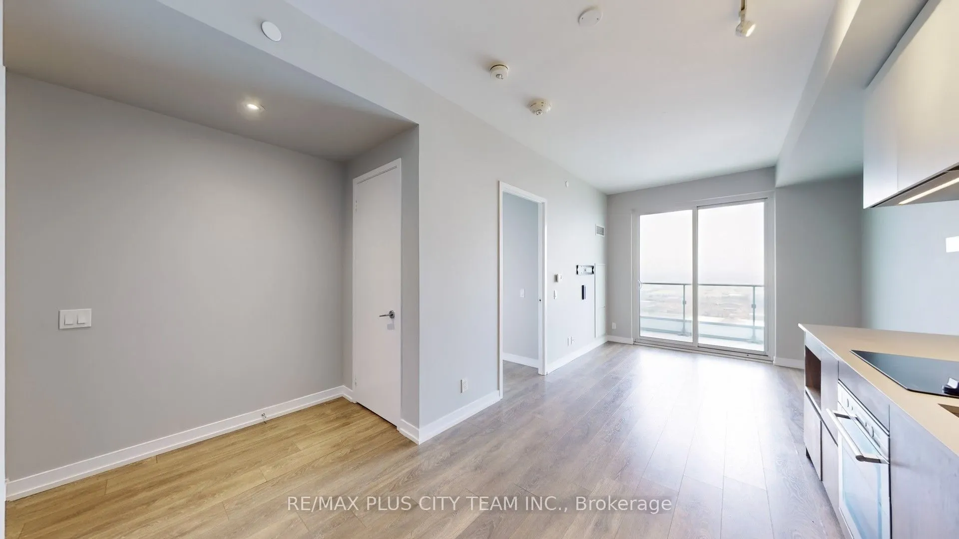 950 Portage Parkway, #4215