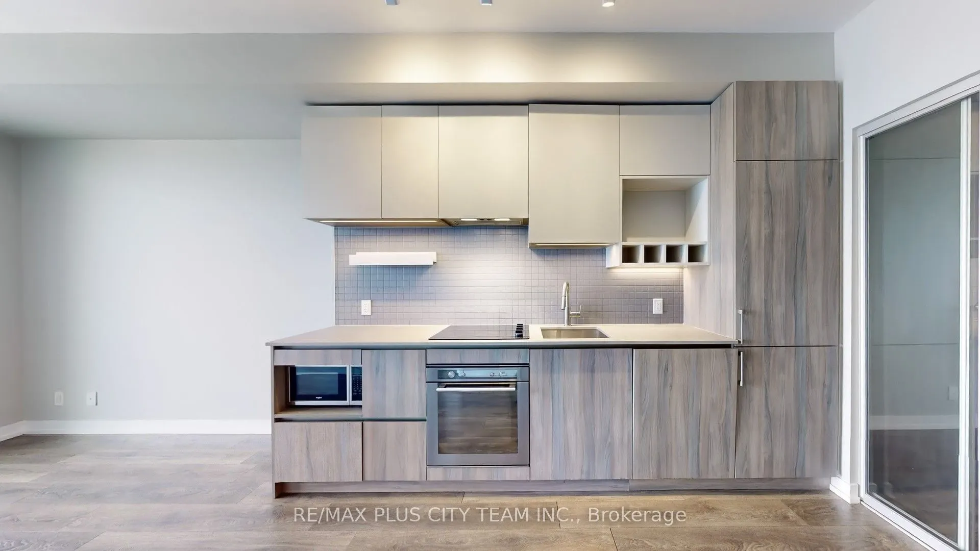 950 Portage Parkway, #4215