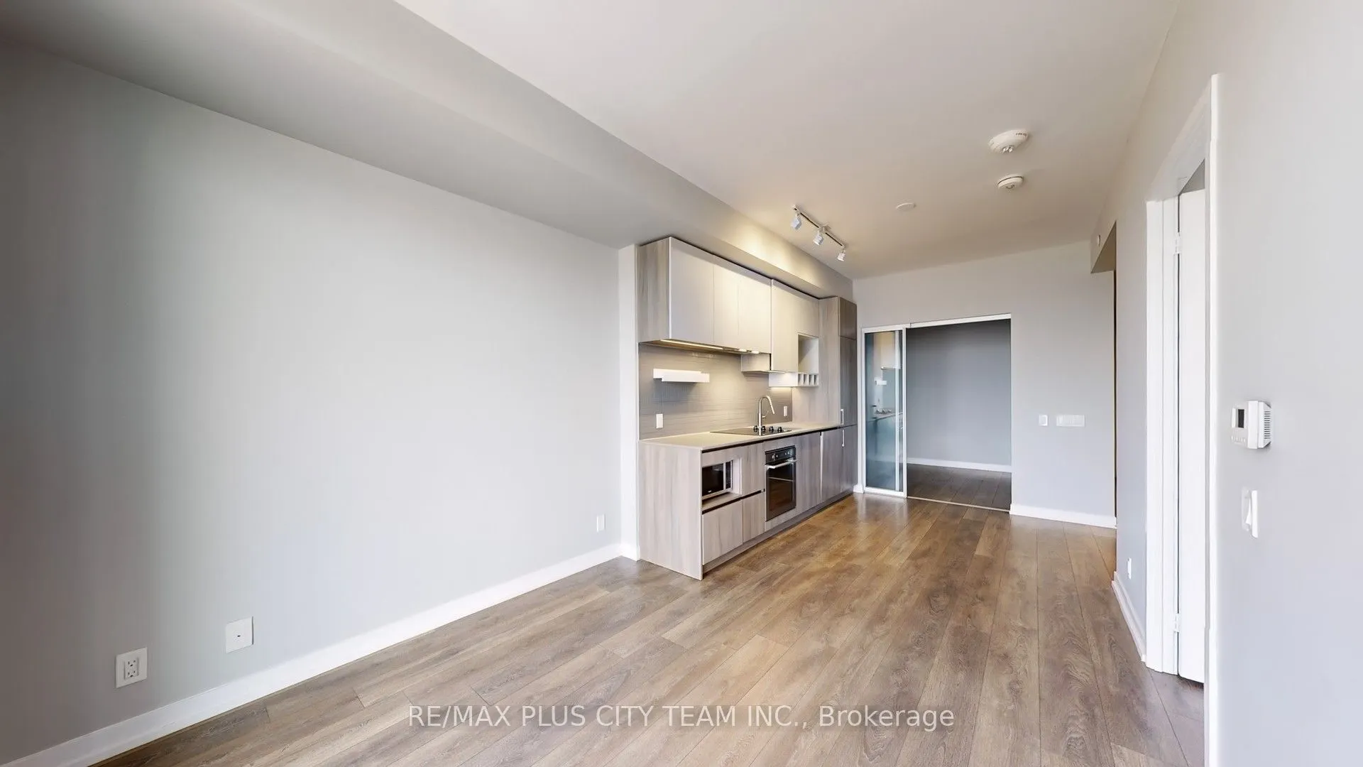 950 Portage Parkway, #4215