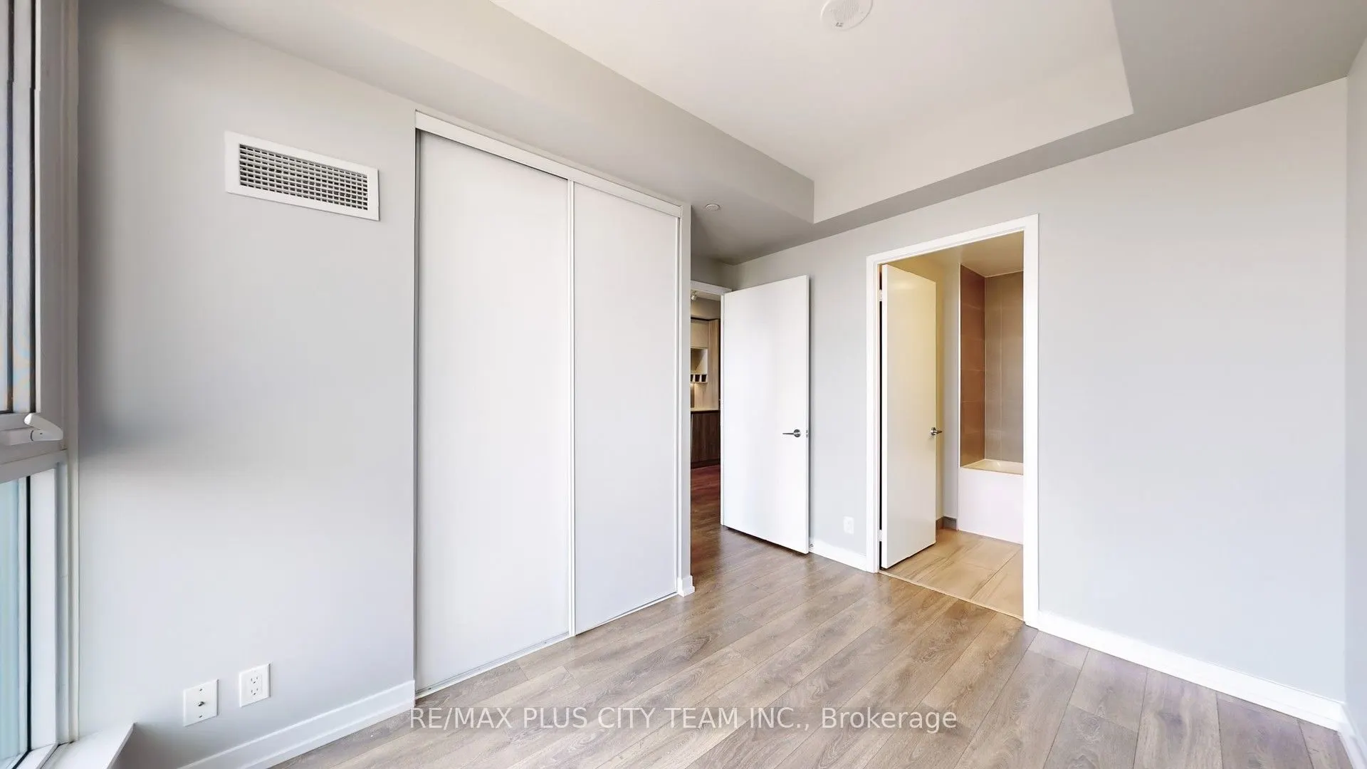 950 Portage Parkway, #4215