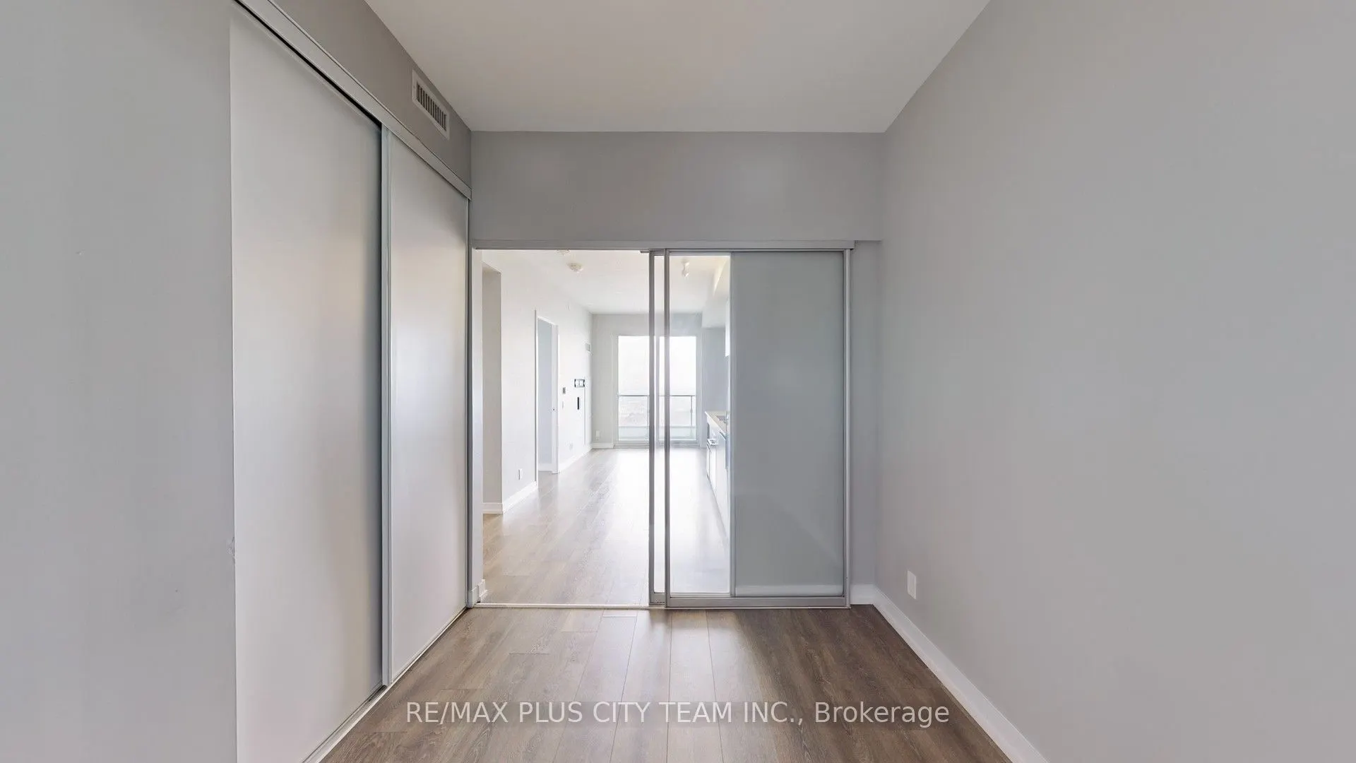 950 Portage Parkway, #4215