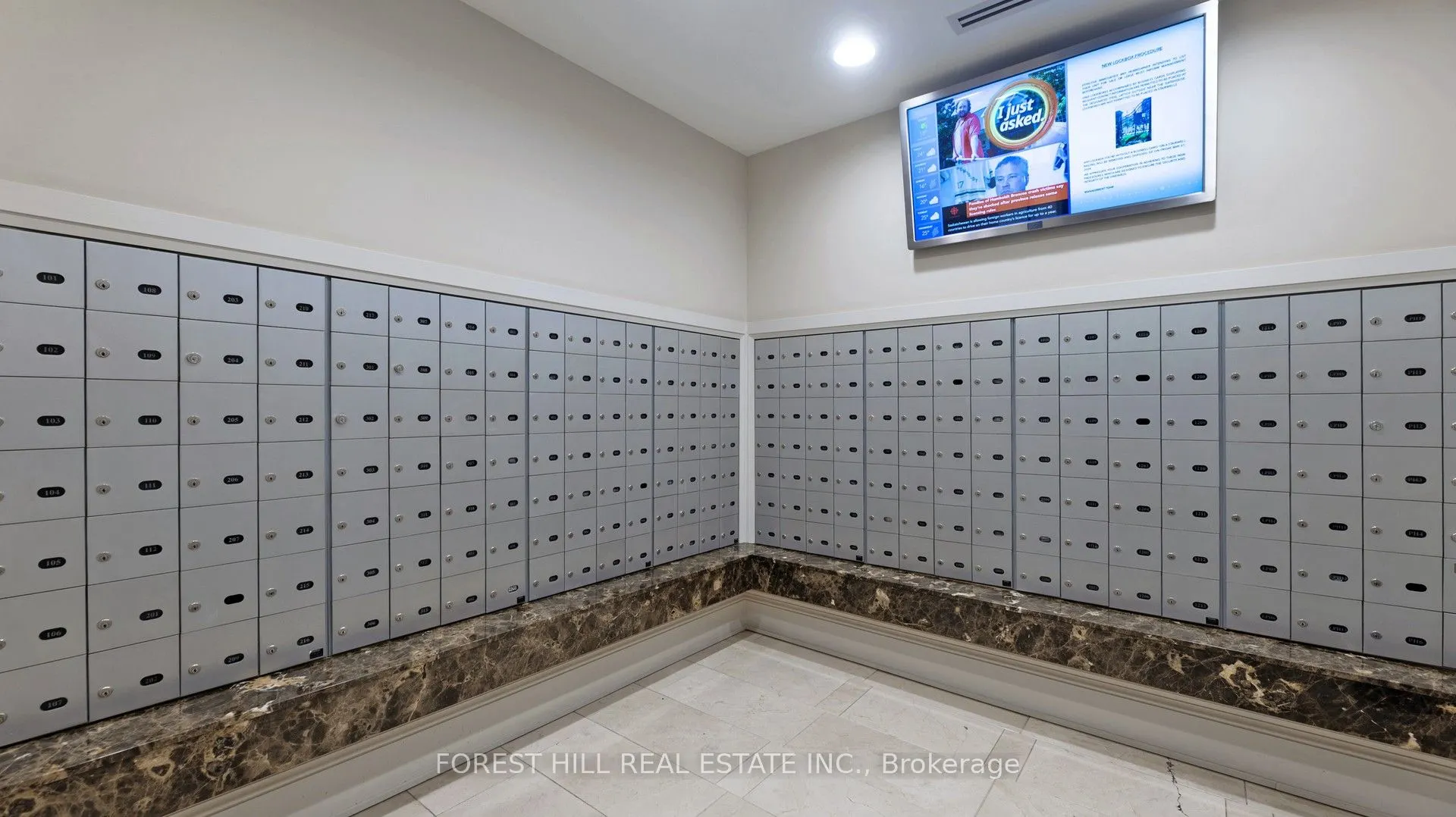 350 Red Maple Road, #417