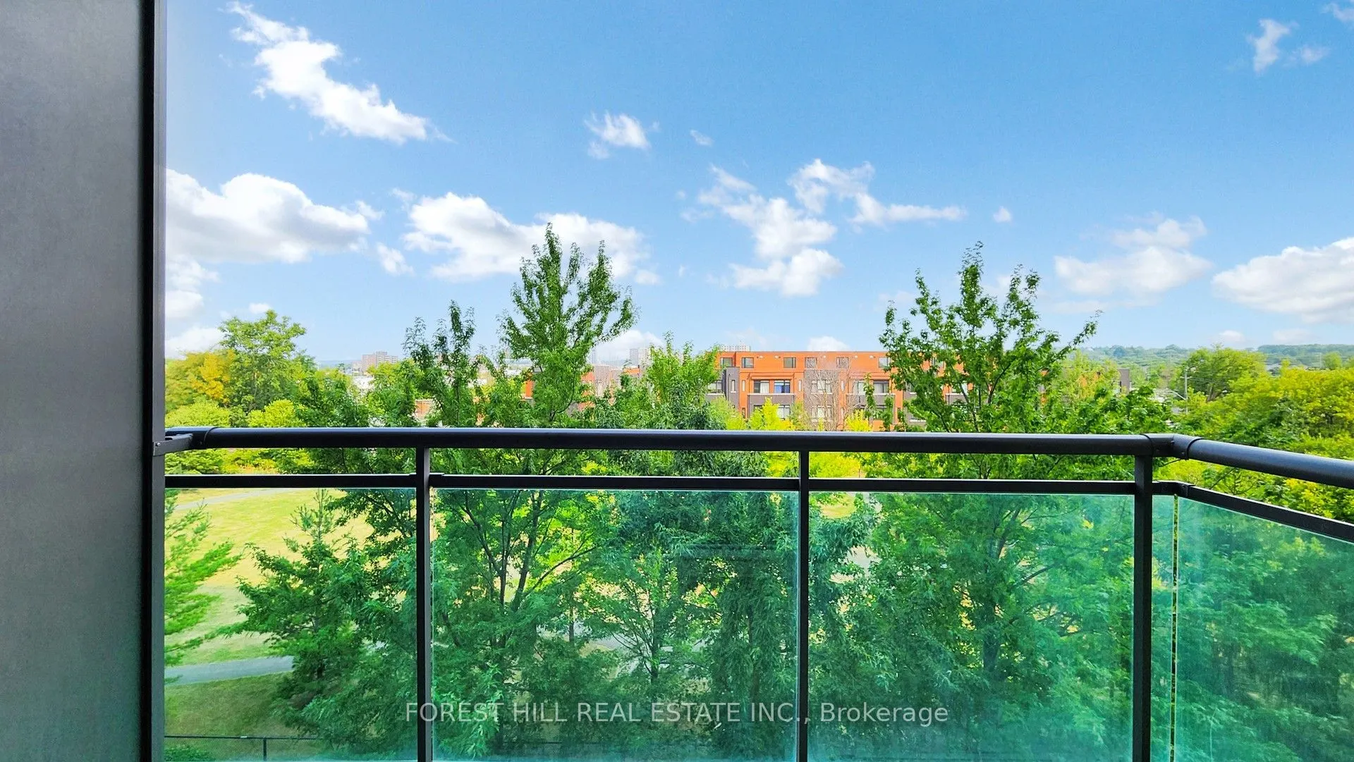 350 Red Maple Road, #417