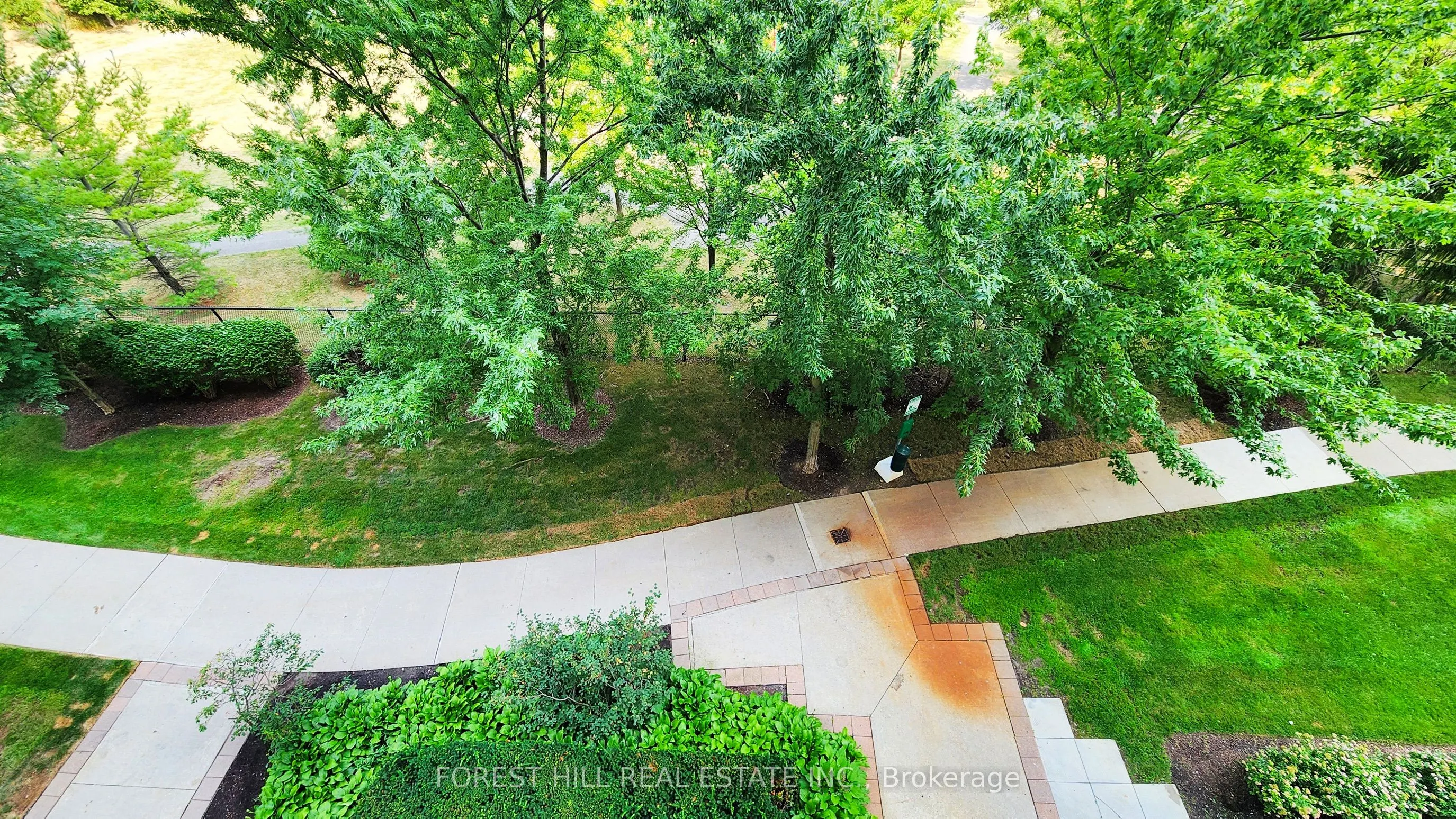 350 Red Maple Road, #417