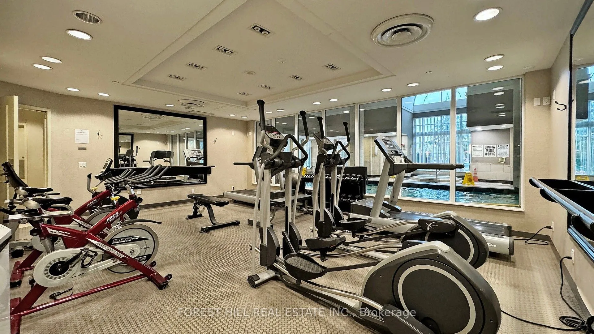 350 Red Maple Road, #417