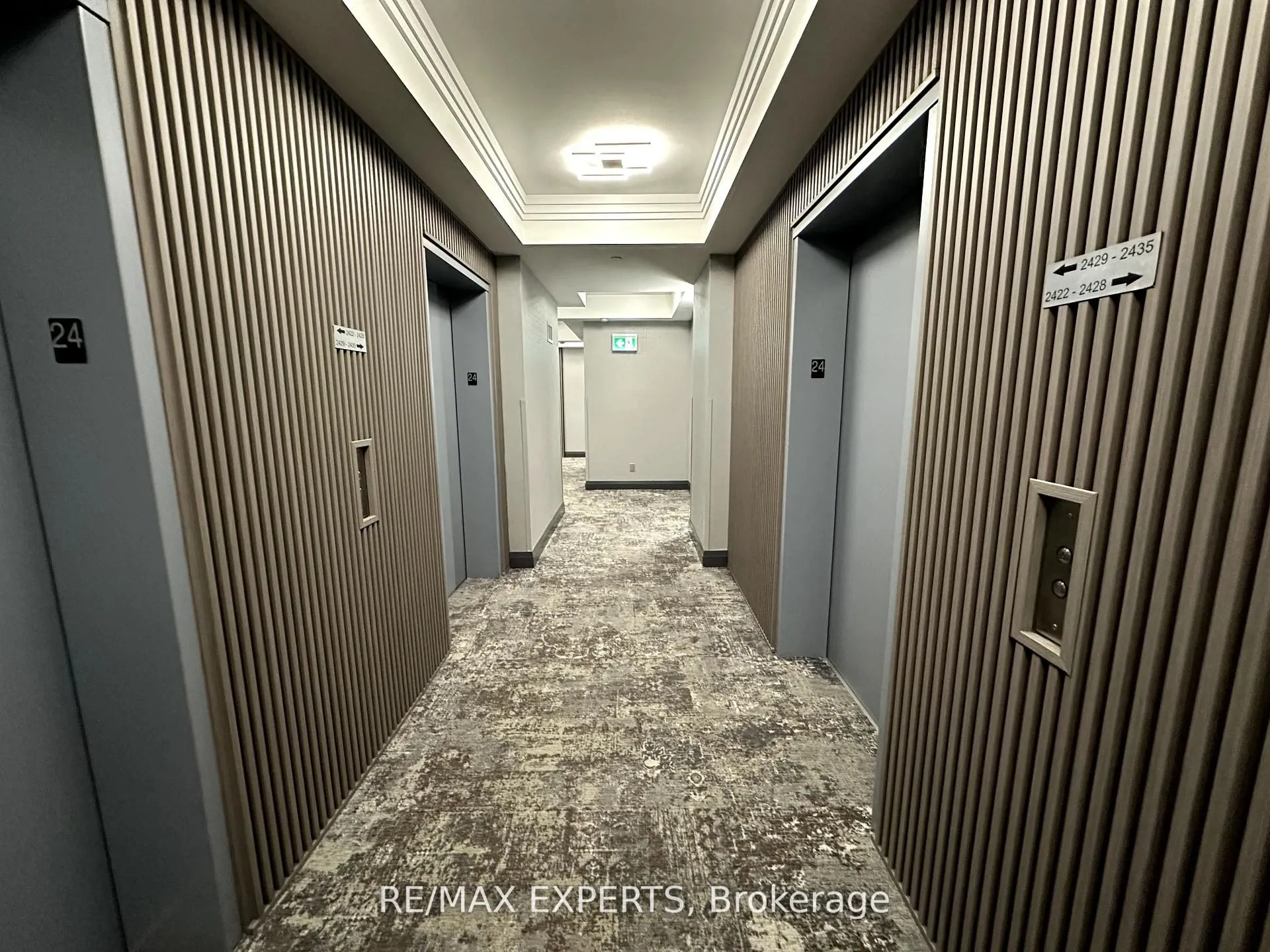 7161 Yonge Street, #2433